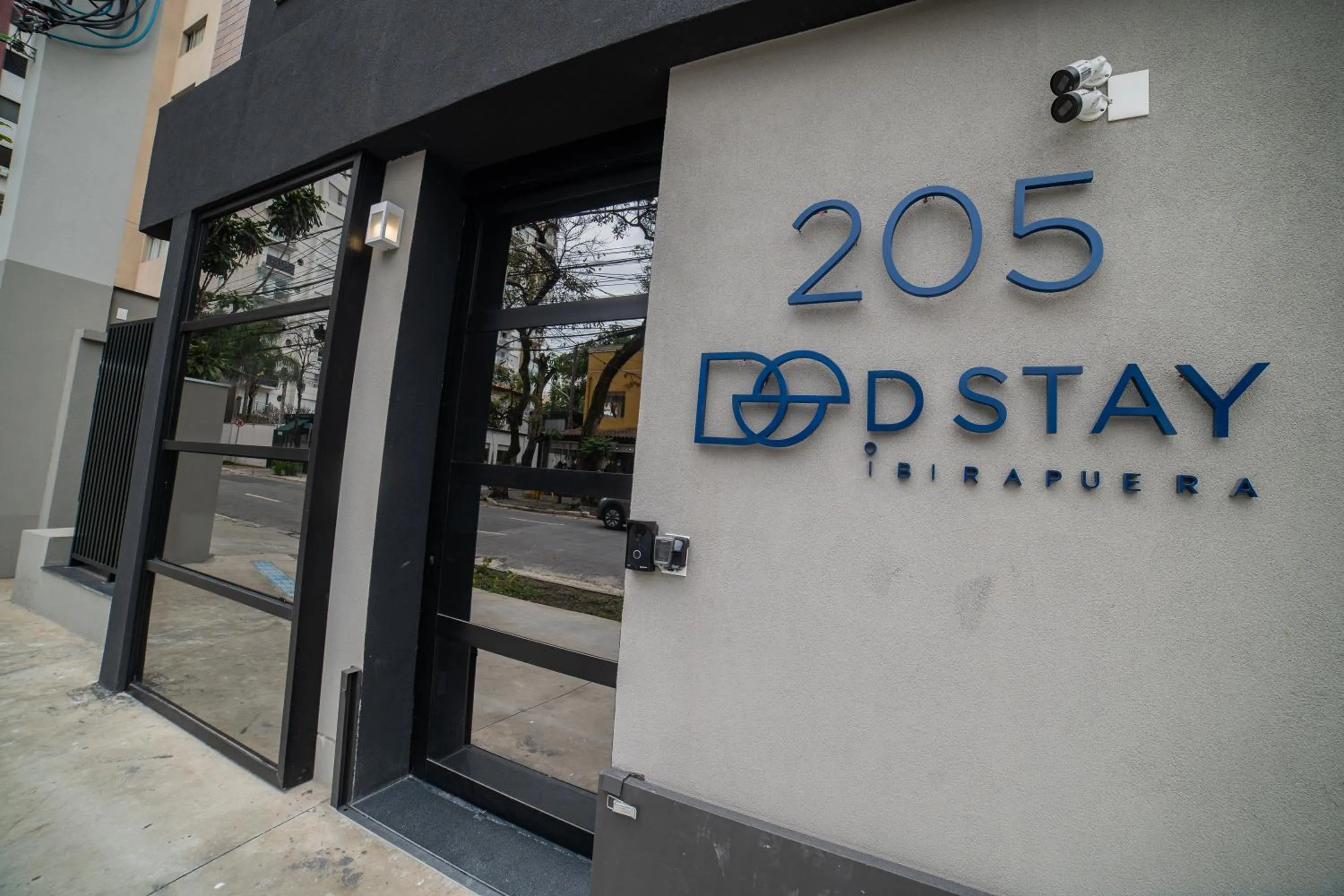 Facade/entrance in Charlie Dstay Moema