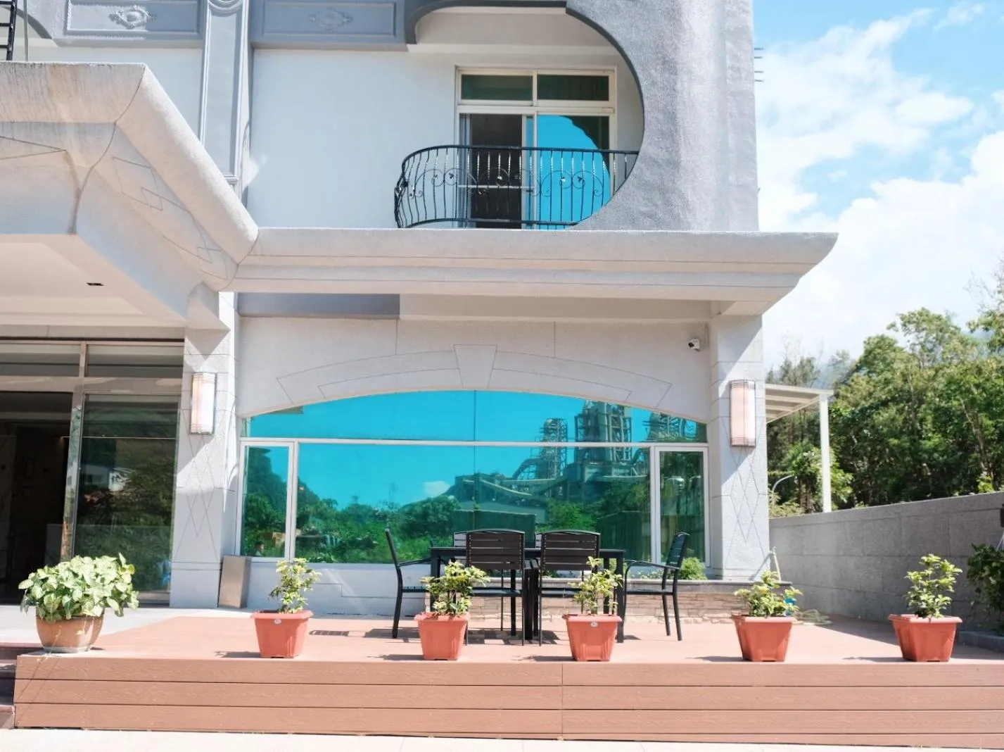 Patio in Hoping Mori Hotel