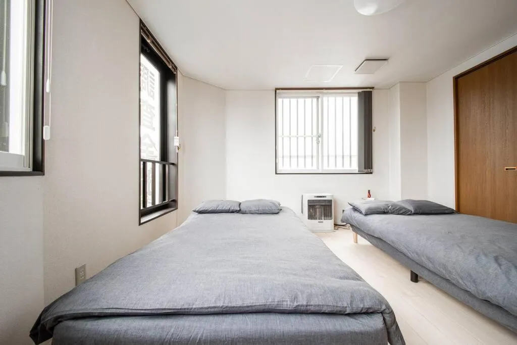 Bed in ROADSIDE House