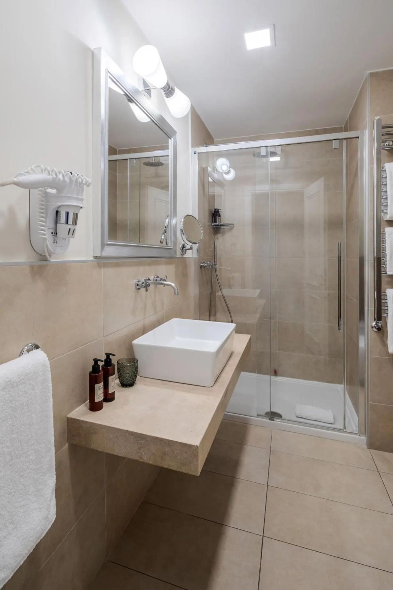 Donna Camilla Savelli - VRetreats