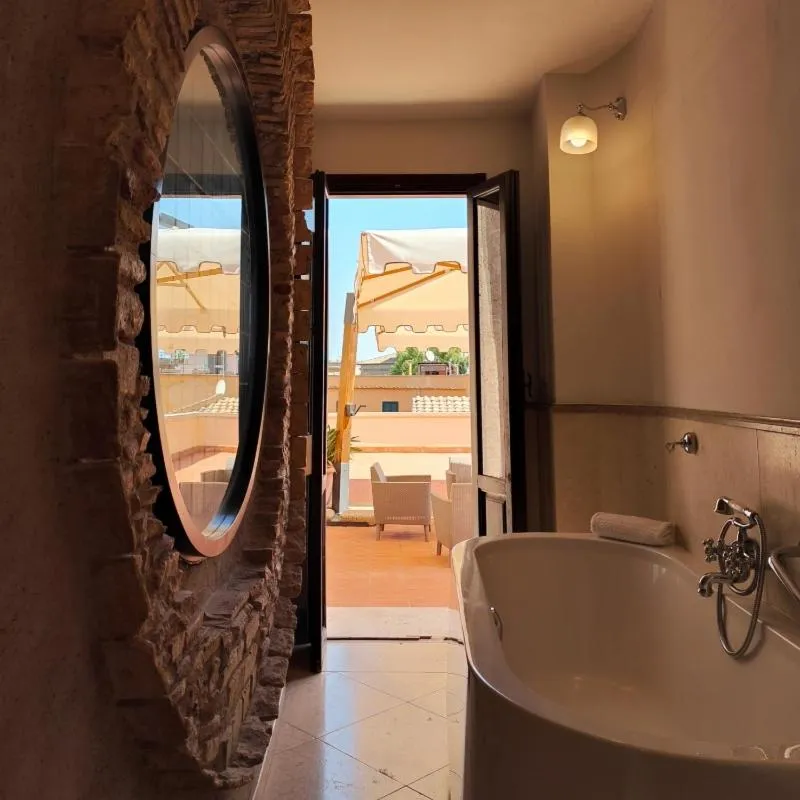 Bathroom in Donna Camilla Savelli - VRetreats