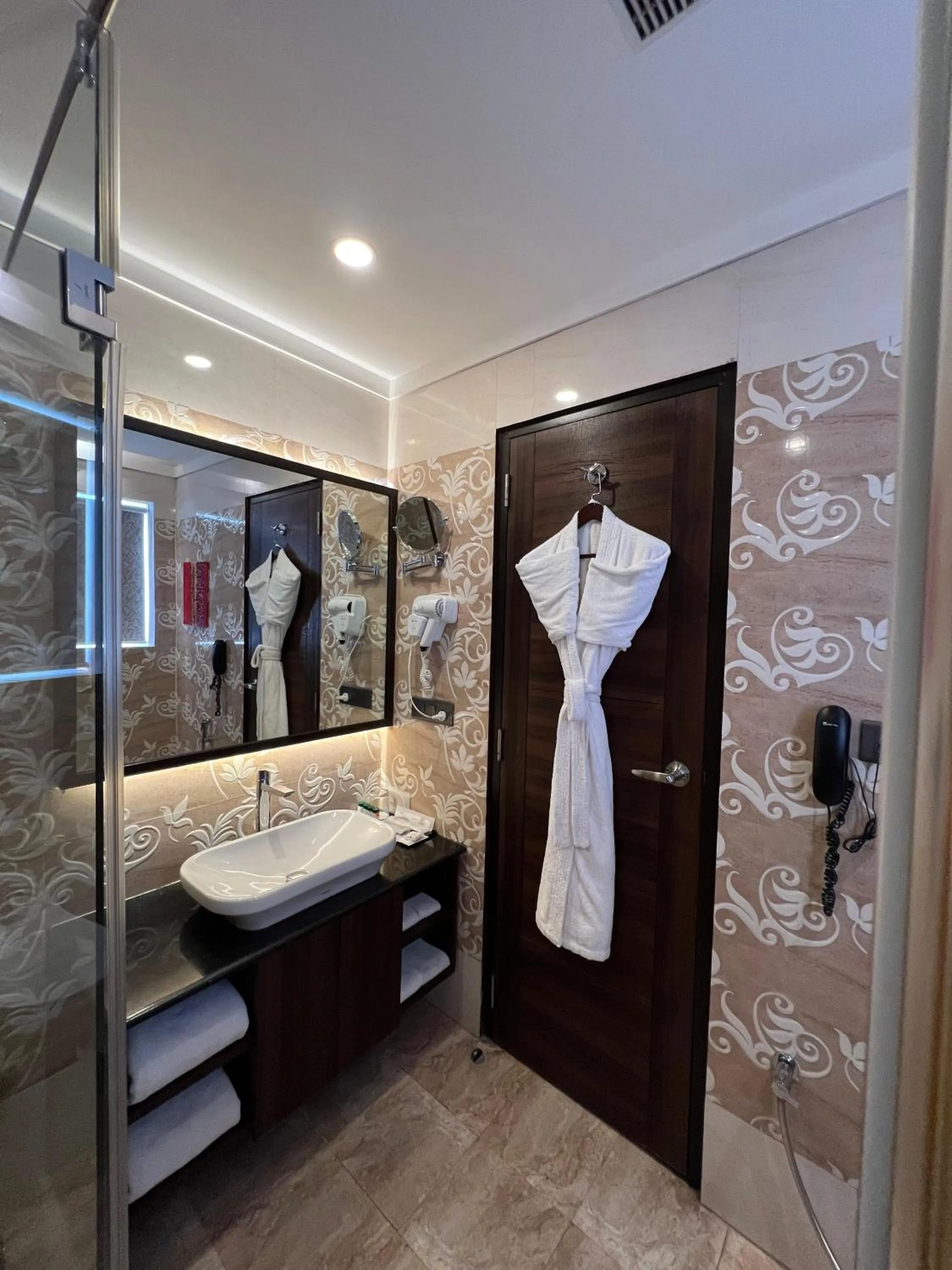 Bathroom in Golden Retreat