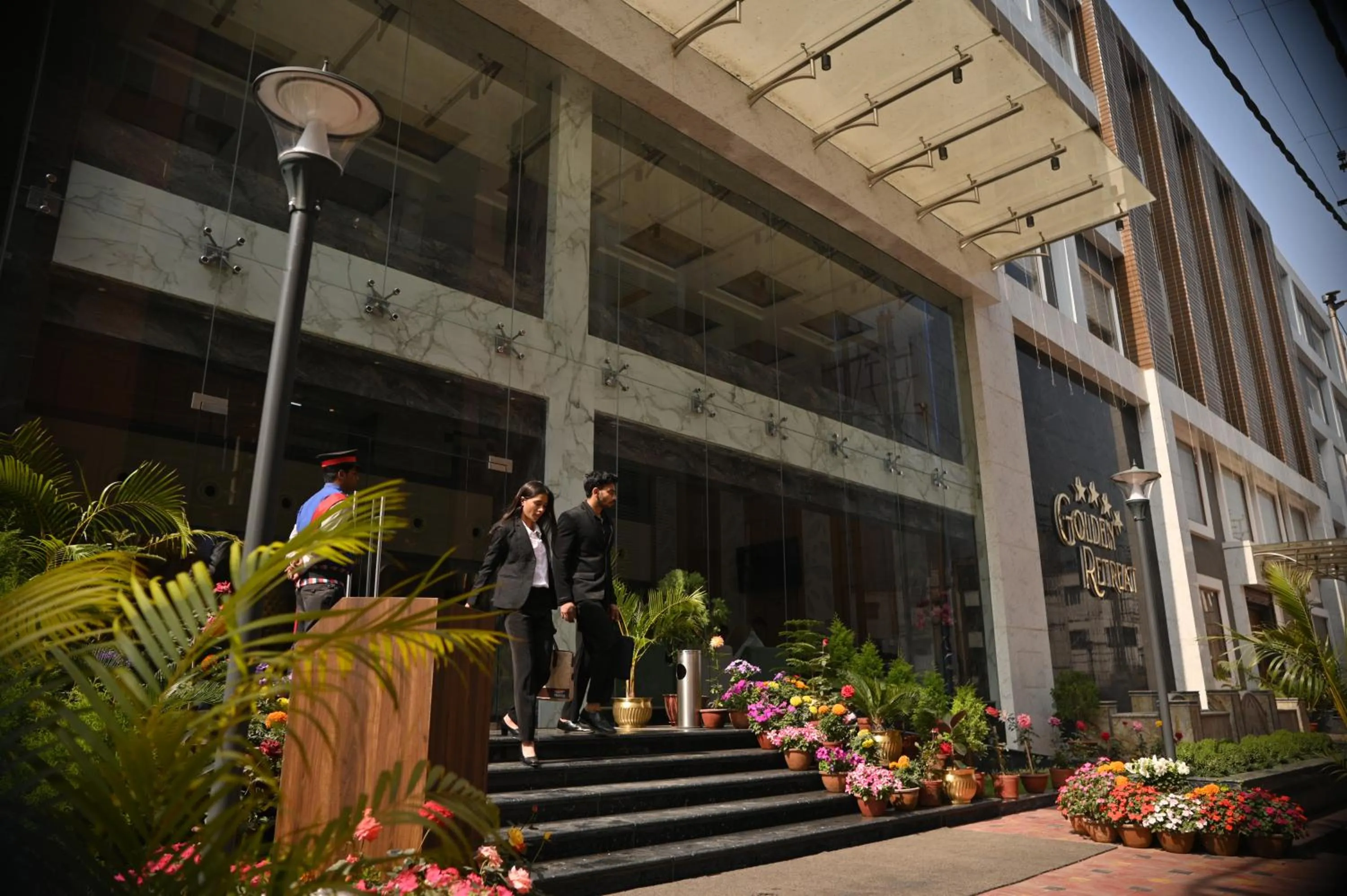 Facade/entrance in Golden Retreat