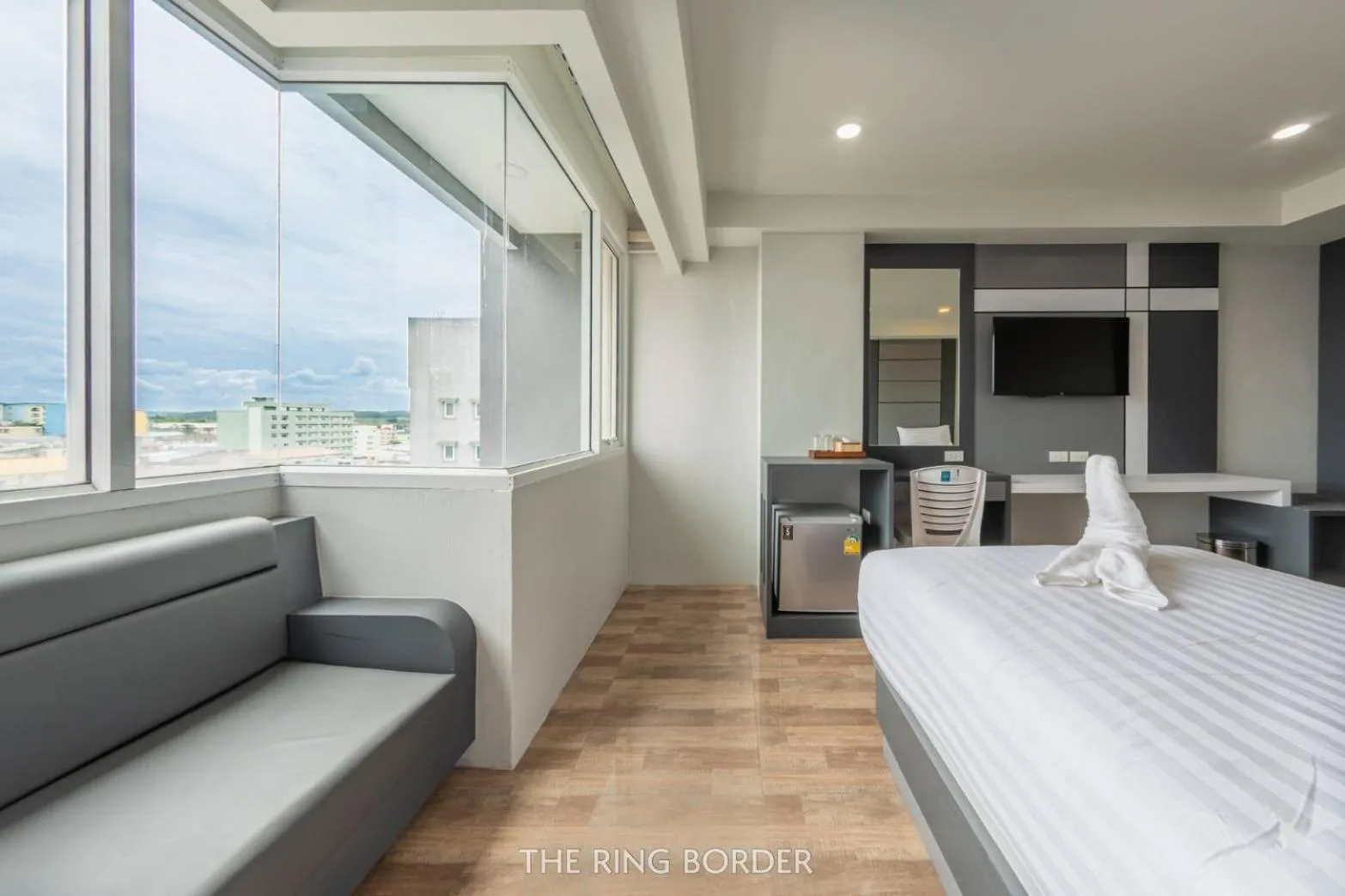 Bed in The Ring Border