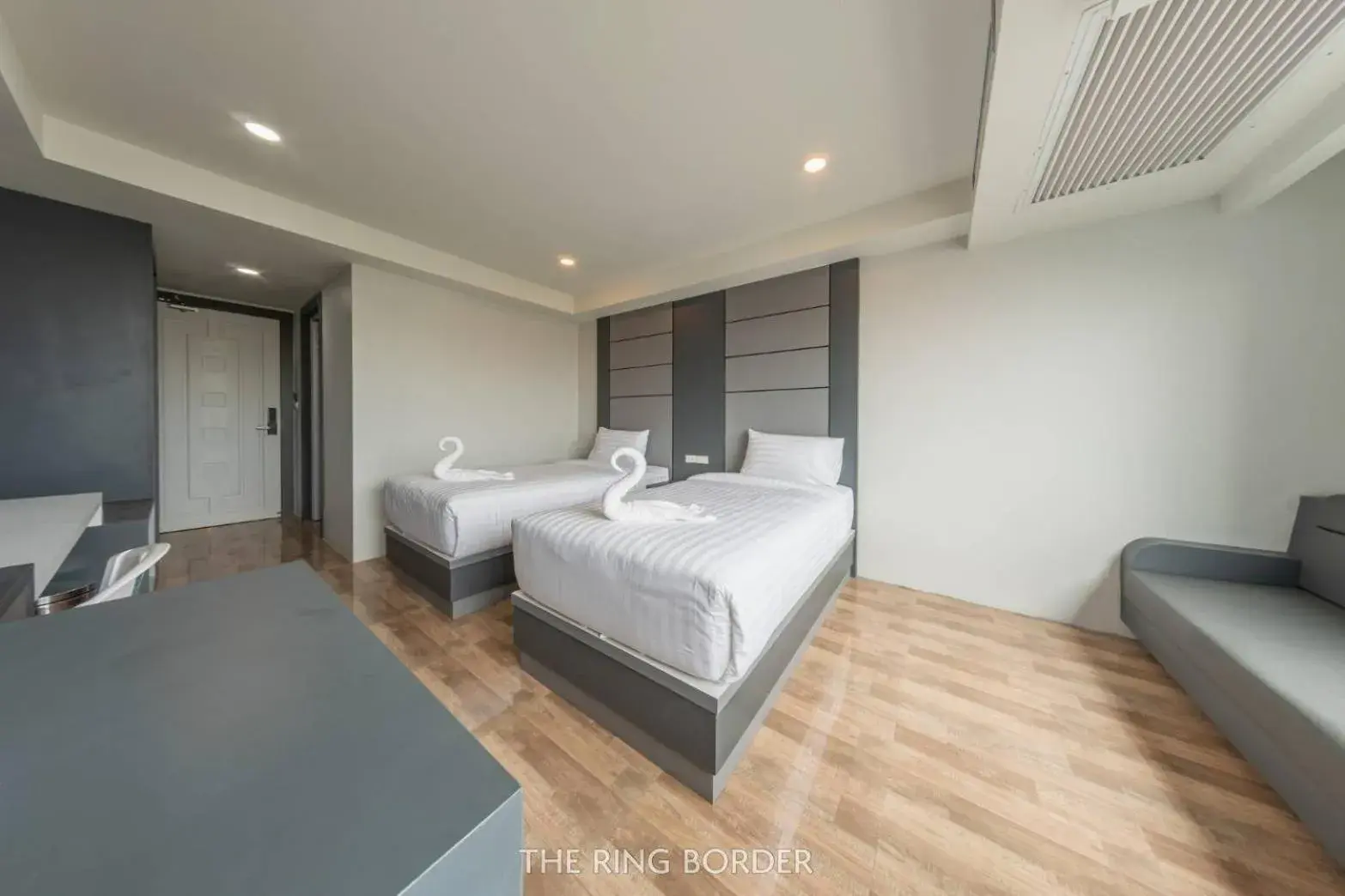 Bed in The Ring Border Bed in The Ring Border