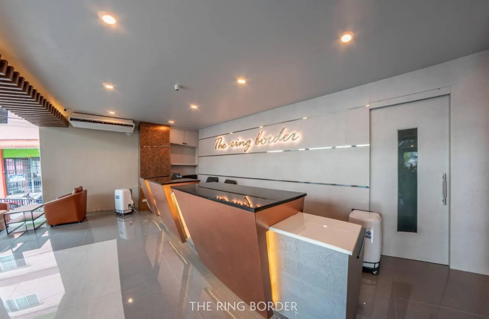 Lobby or reception in The Ring Border