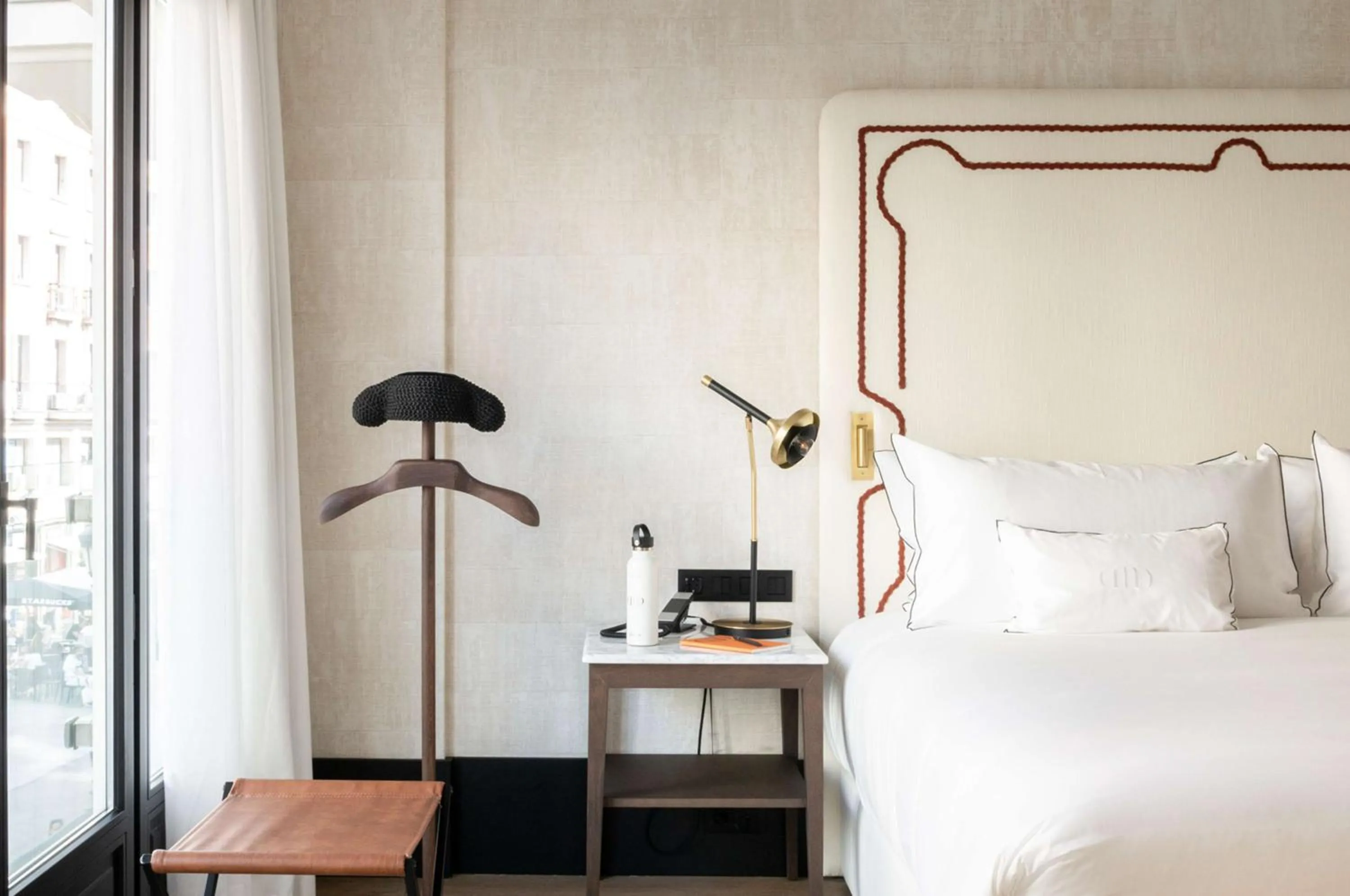 Bed in Hotel Montera Madrid, Curio Collection By Hilton