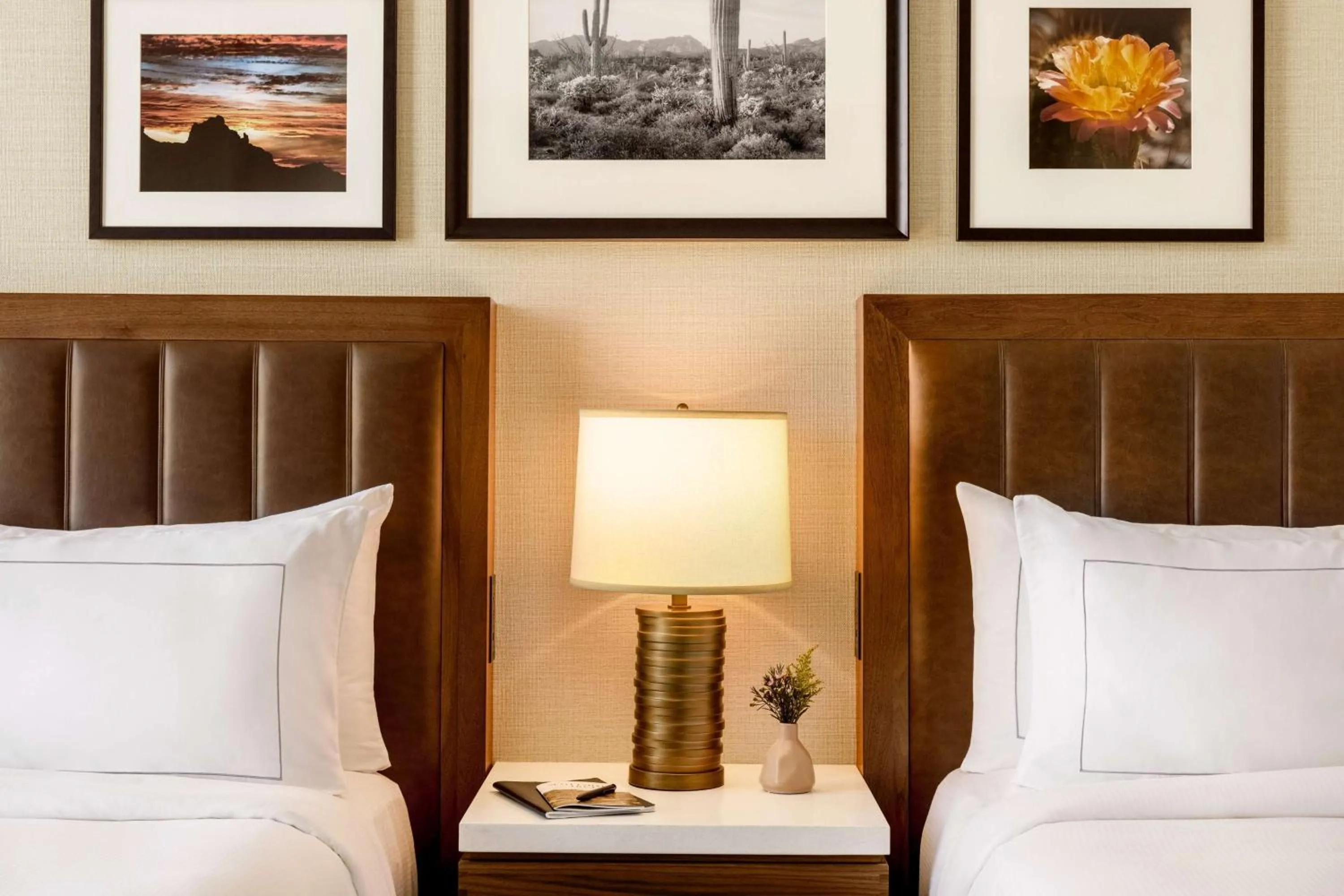 Photo of the whole room, Bed in Hilton North Scottsdale At Cavasson