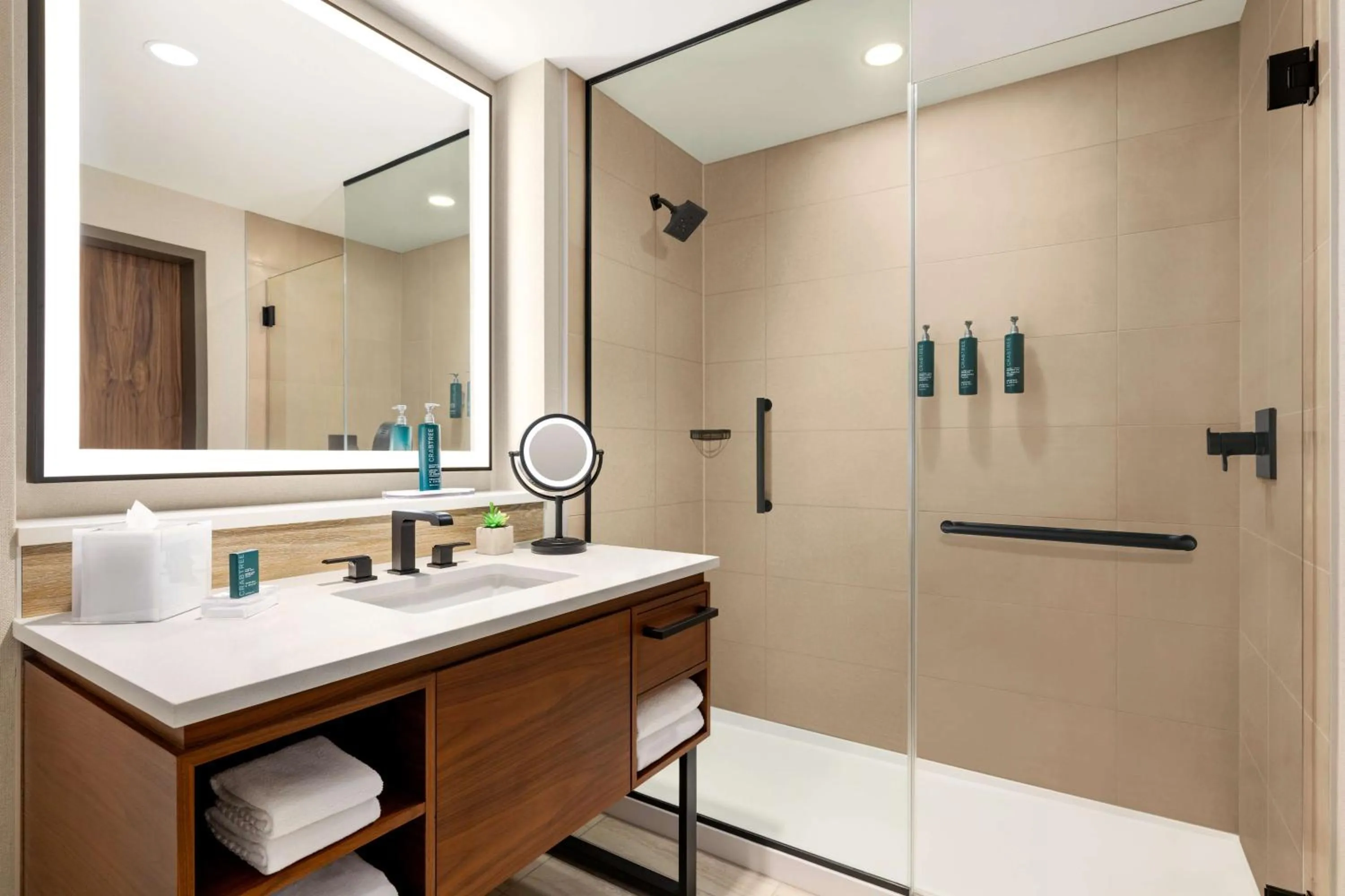 Photo of the whole room in Hilton North Scottsdale At Cavasson