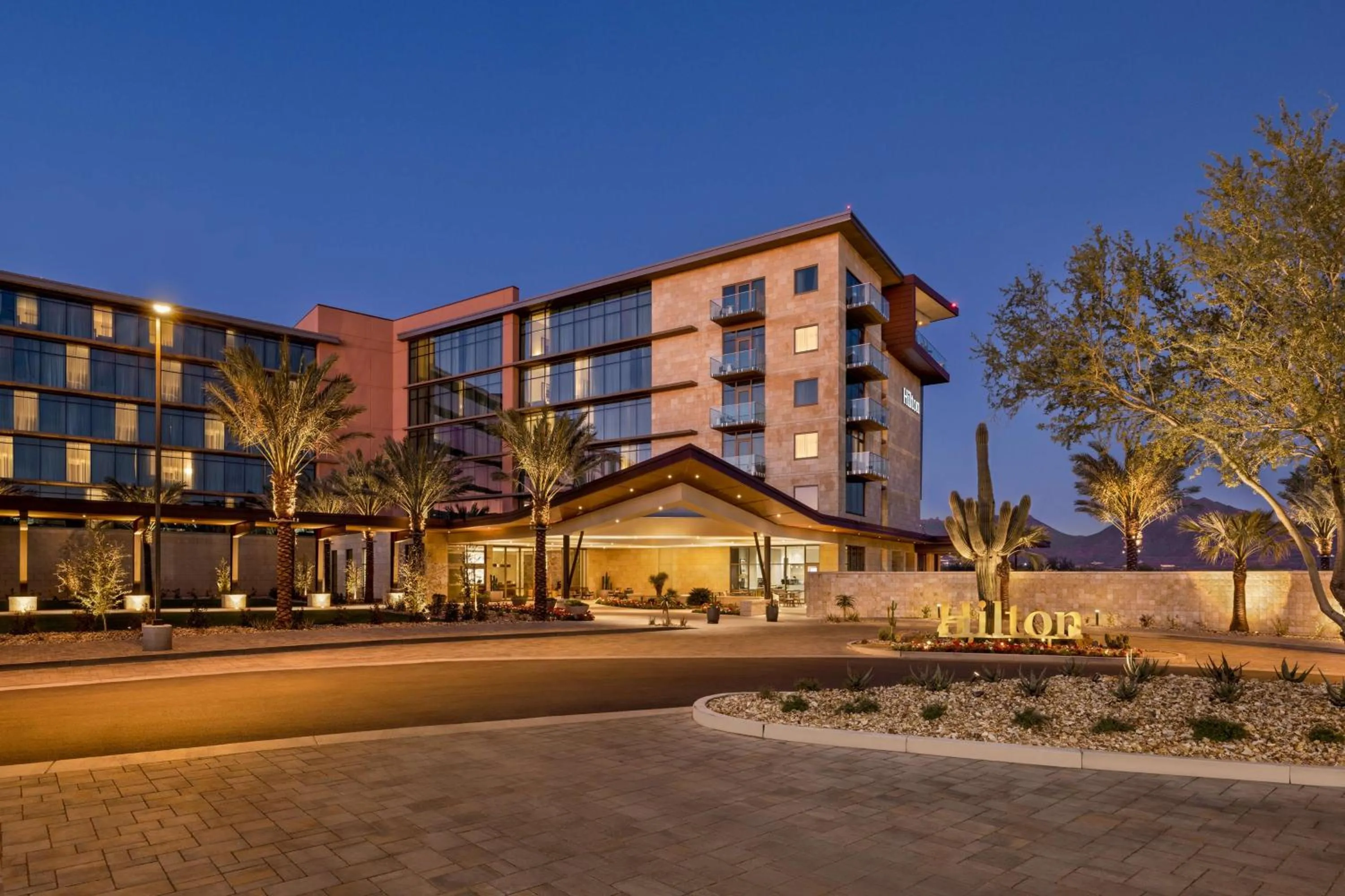 Property building in Hilton North Scottsdale At Cavasson