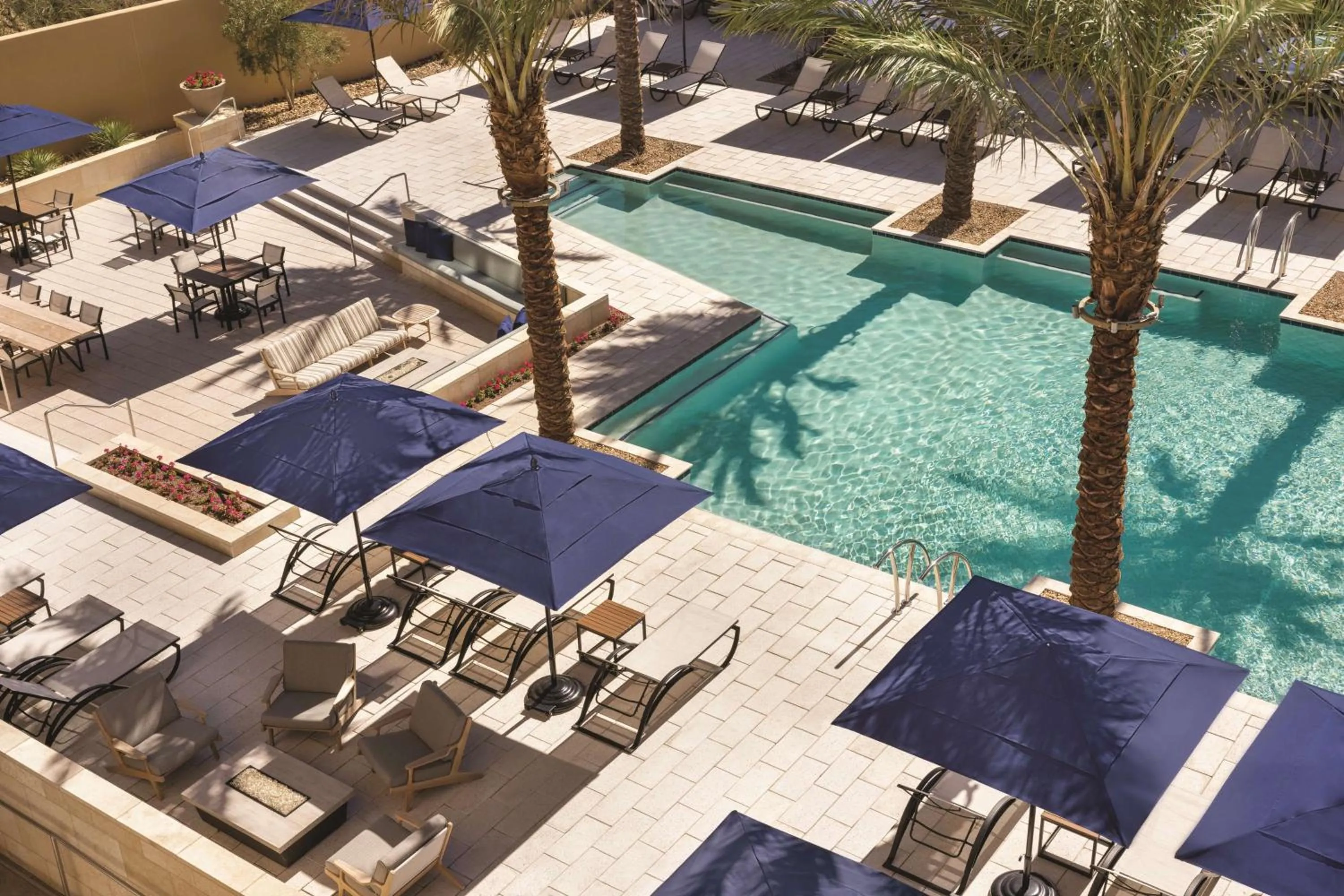 Pool view in Hilton North Scottsdale At Cavasson