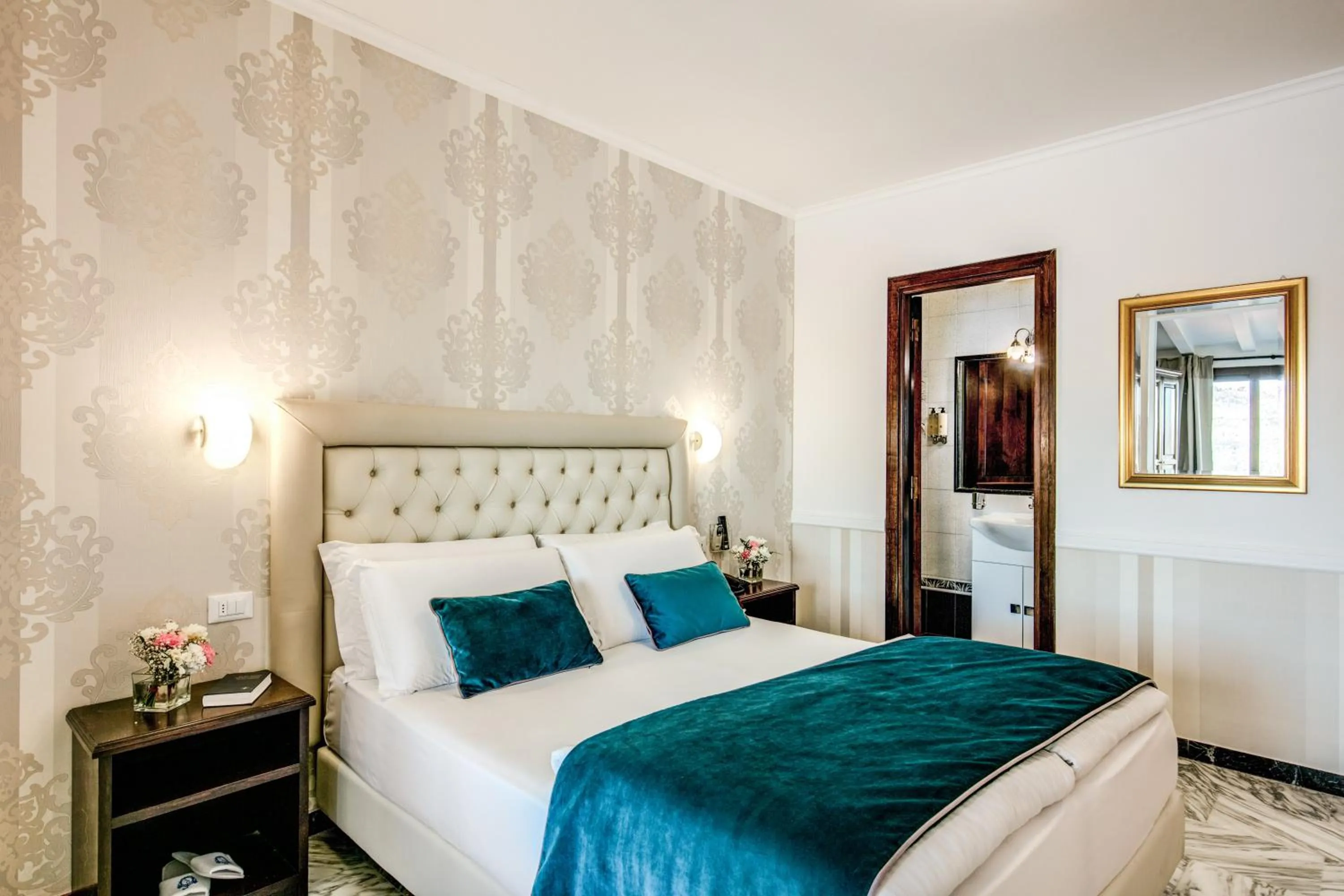 Bed in Hotel Castel Vecchio