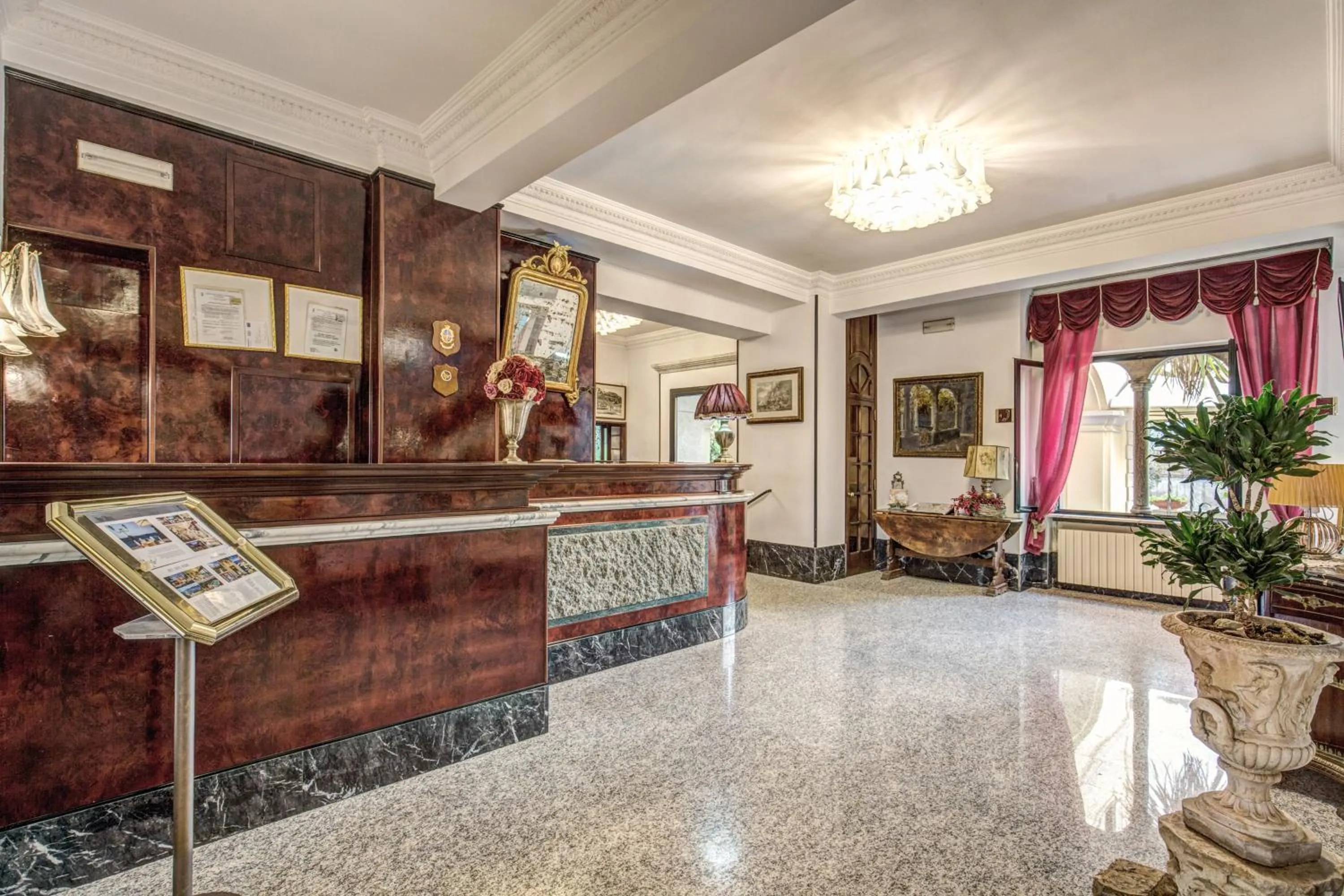 Lobby or reception in Hotel Castel Vecchio