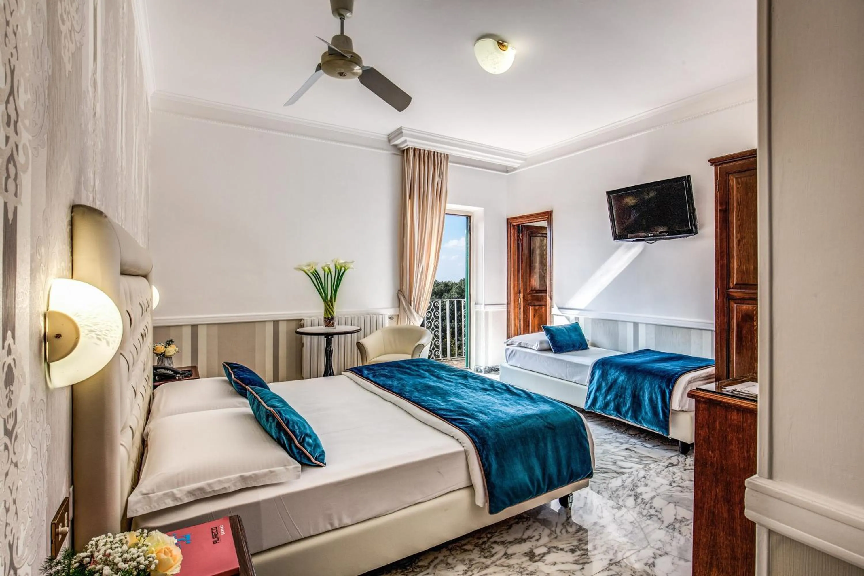 Bed in Hotel Castel Vecchio