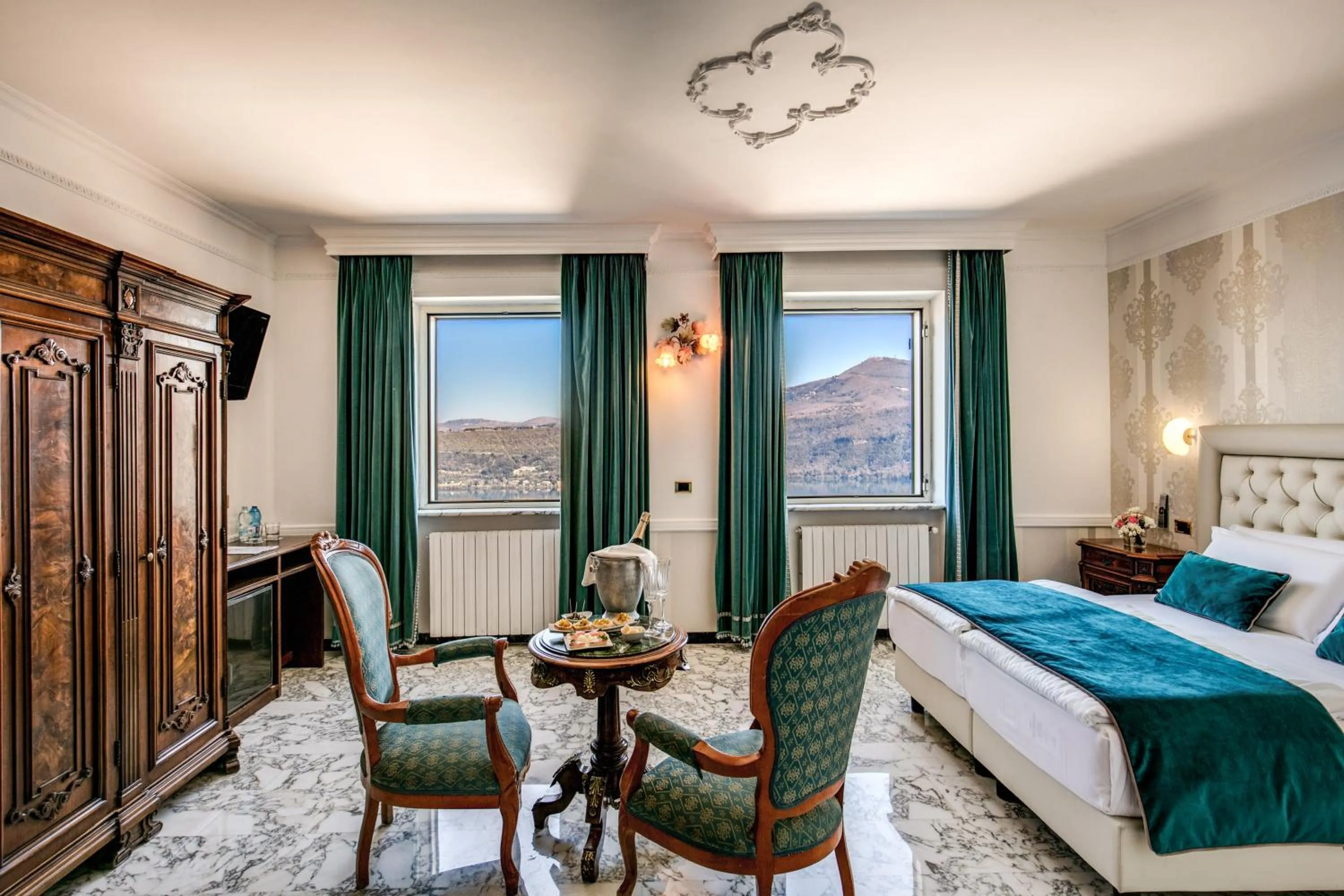 Bed in Hotel Castel Vecchio