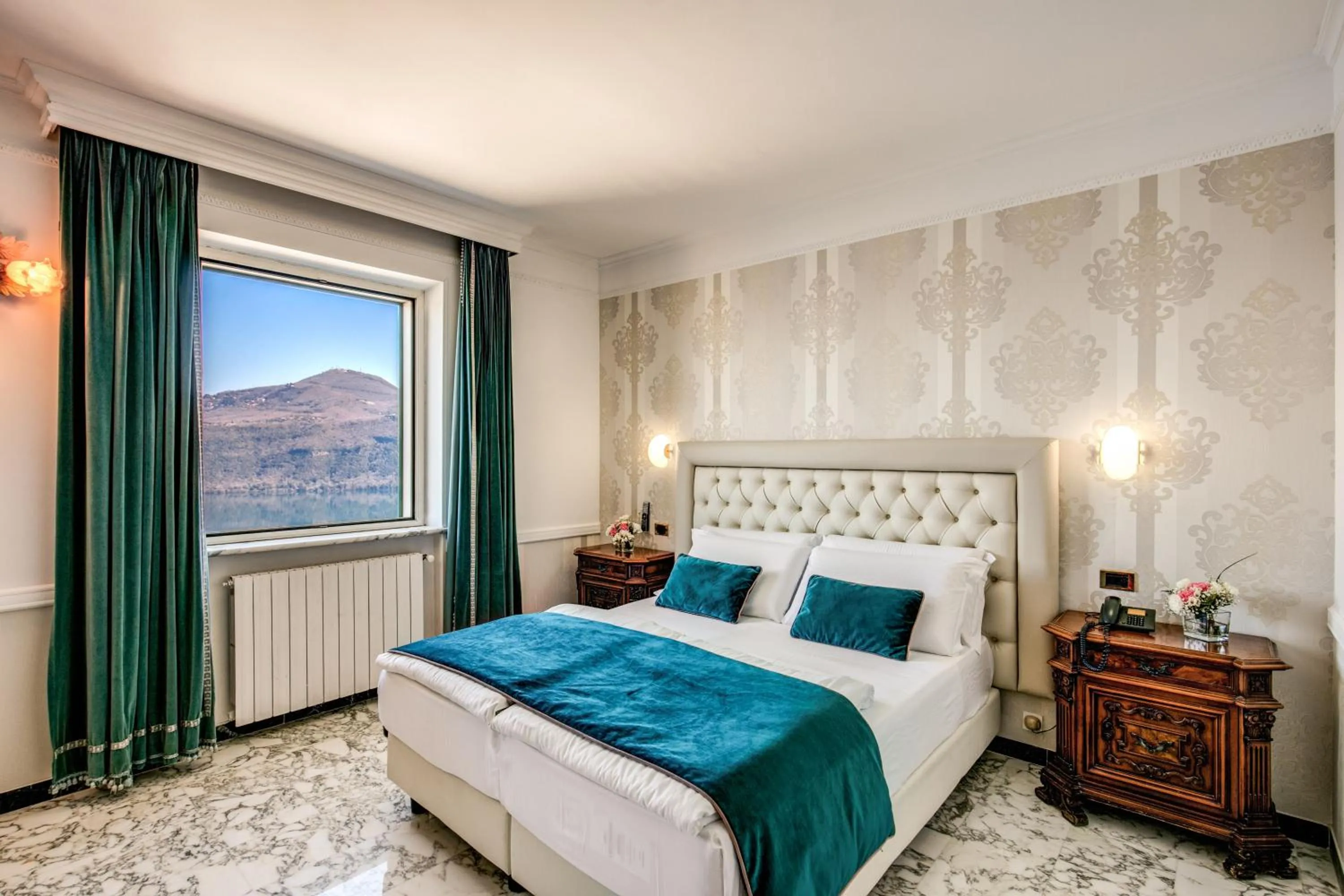 Bed in Hotel Castel Vecchio