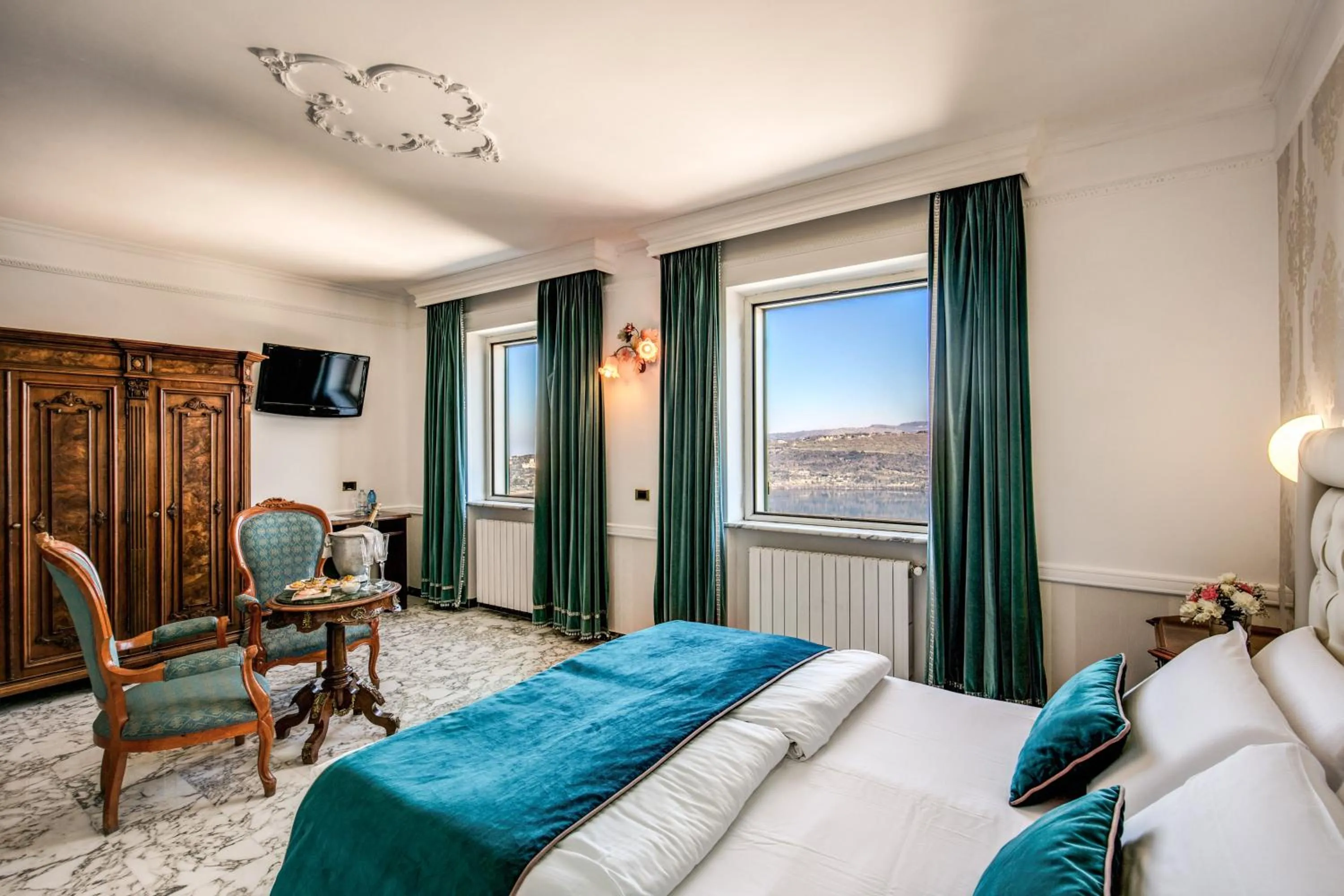 Bed in Hotel Castel Vecchio