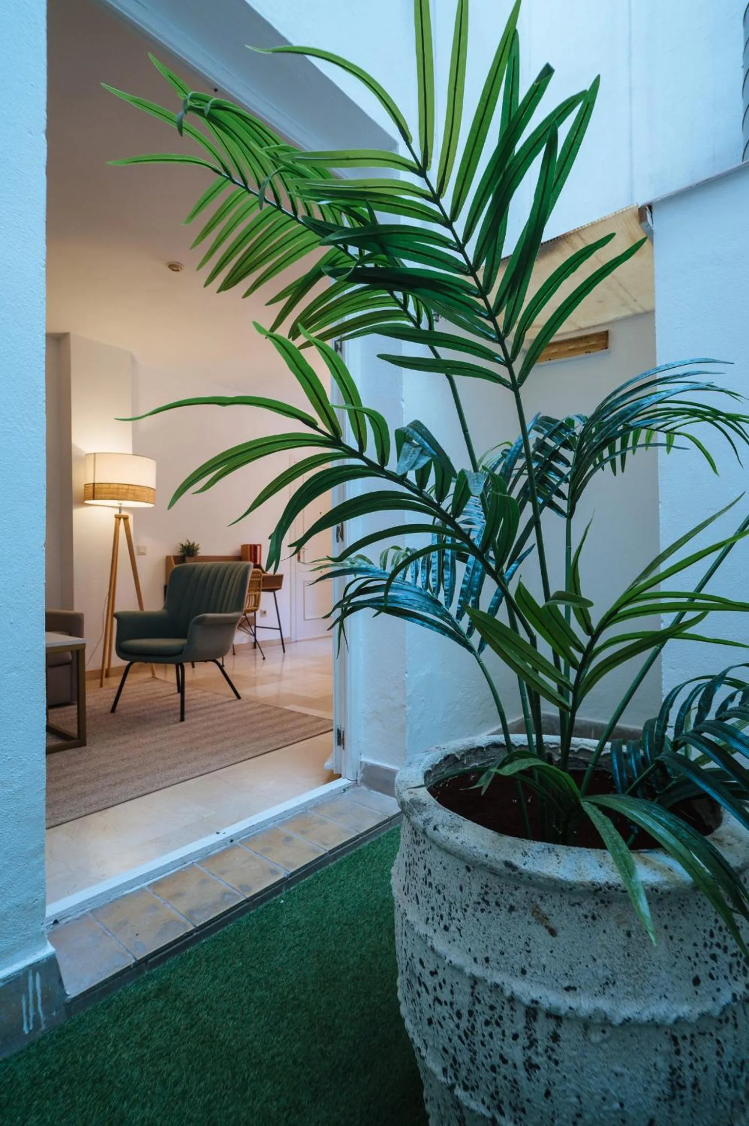 Decorative detail in Lirio Suite Apartment - Private Parking included