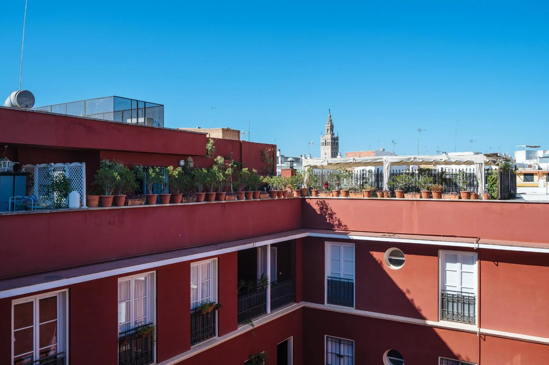 Balcony/Terrace in Lirio Suite Apartment - Private Parking included