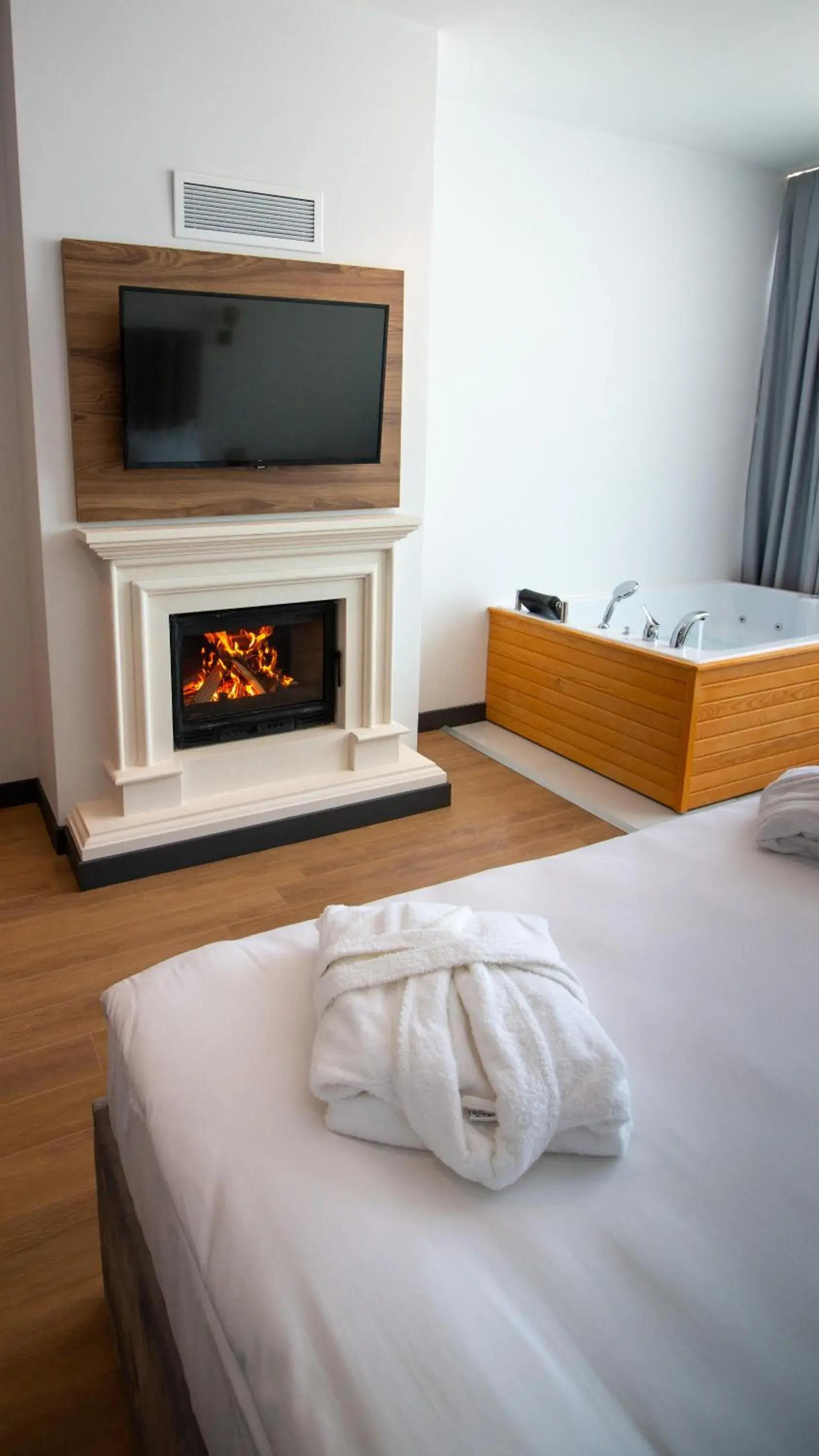 Executive Suite in Lake Life Hotel Executive Suite in Lake Life Hotel