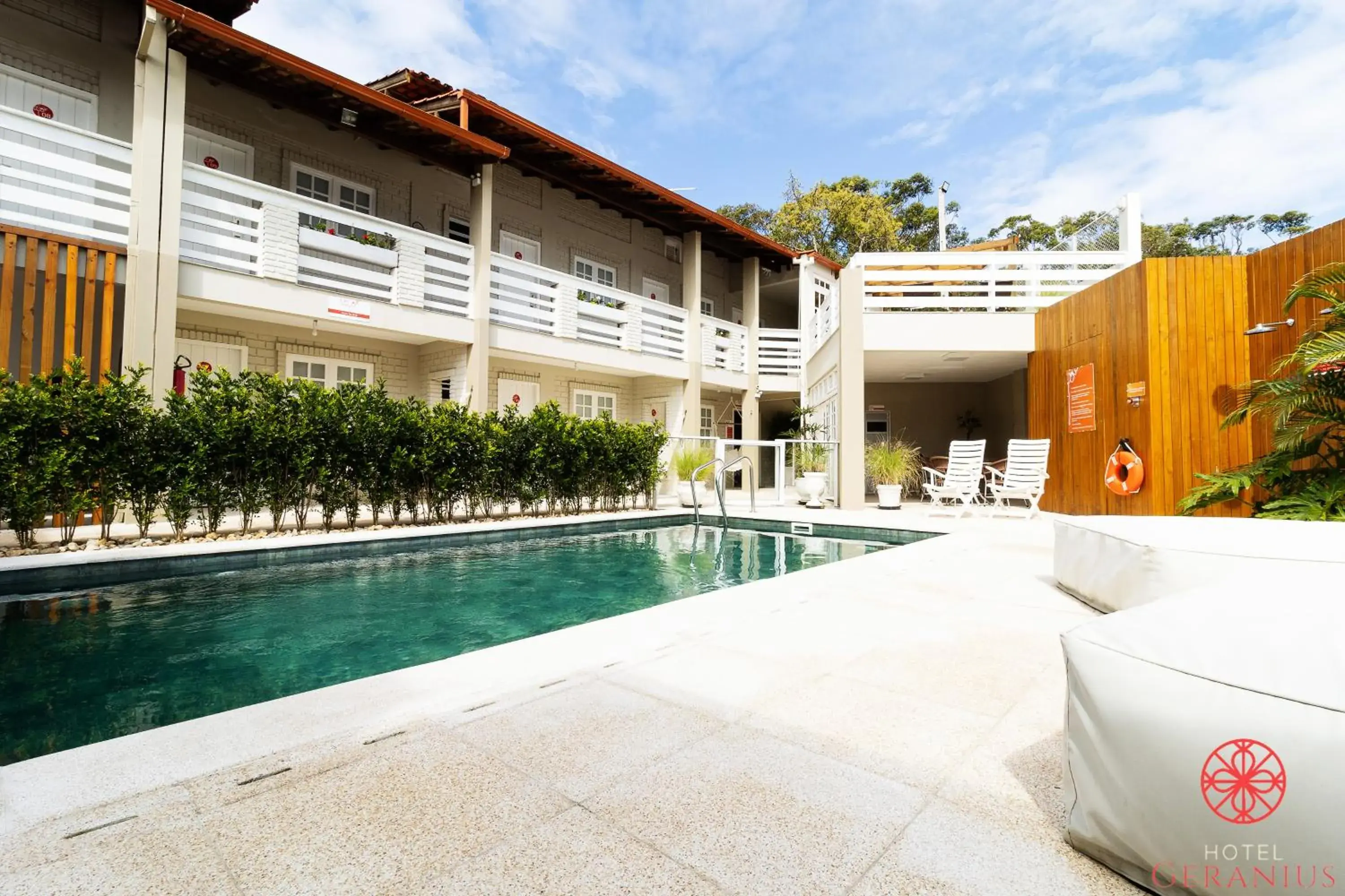 Swimming pool in Hotel Geranius Ingleses Swimming pool in Hotel Geranius Ingleses