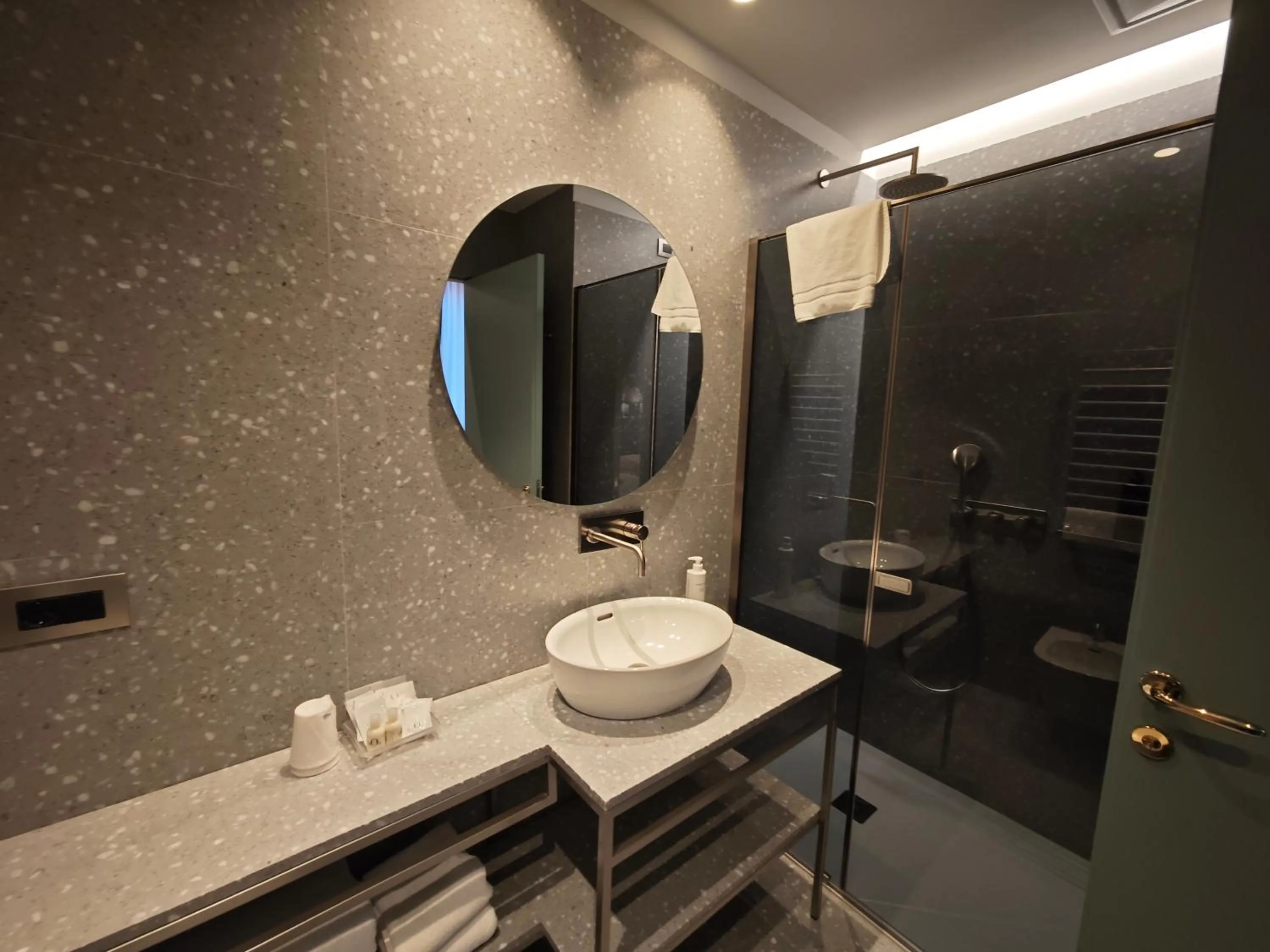 Bathroom in Hotel Campiello