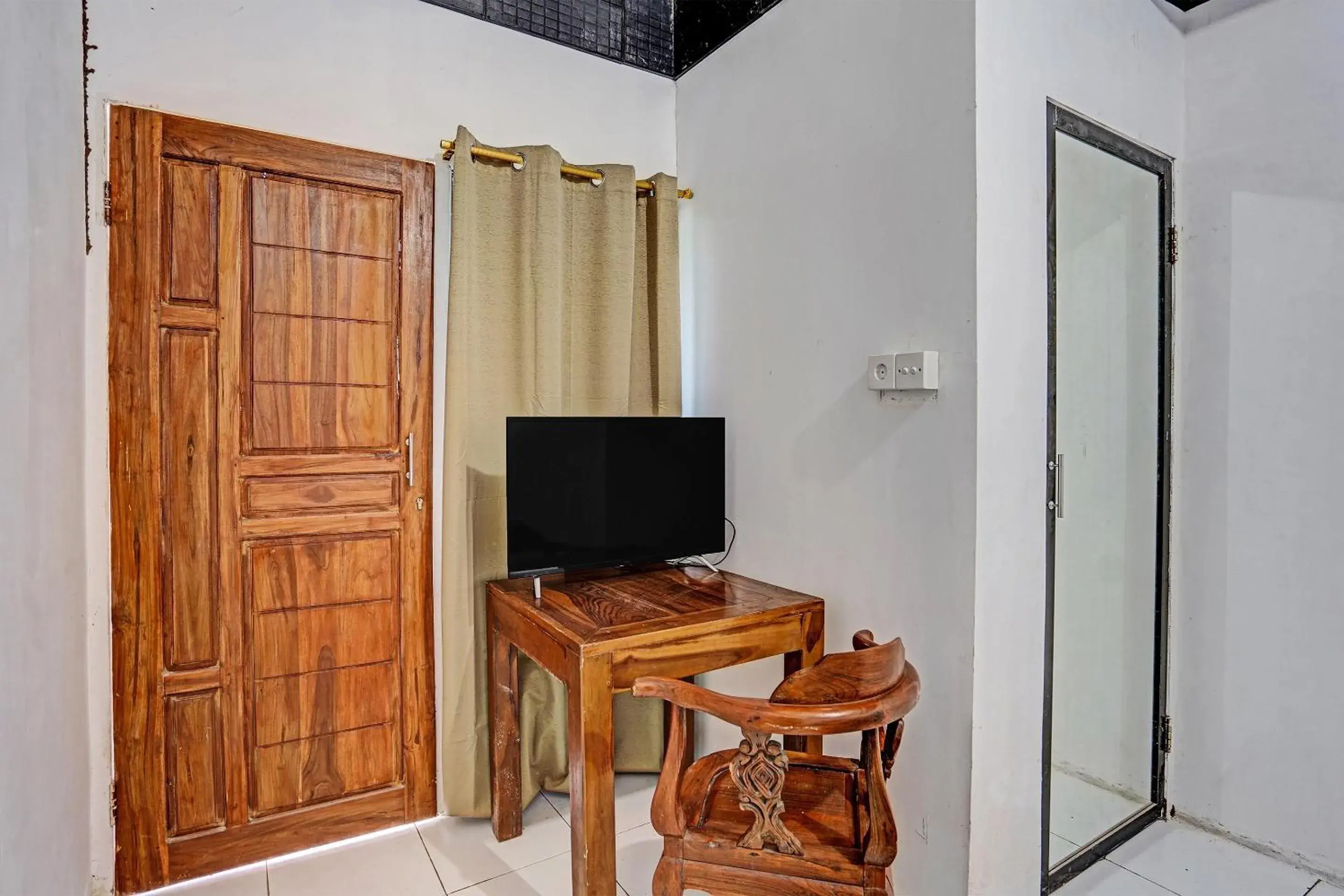 Bedroom in Hotel O Villa A1 Bedroom in Hotel O Villa A1