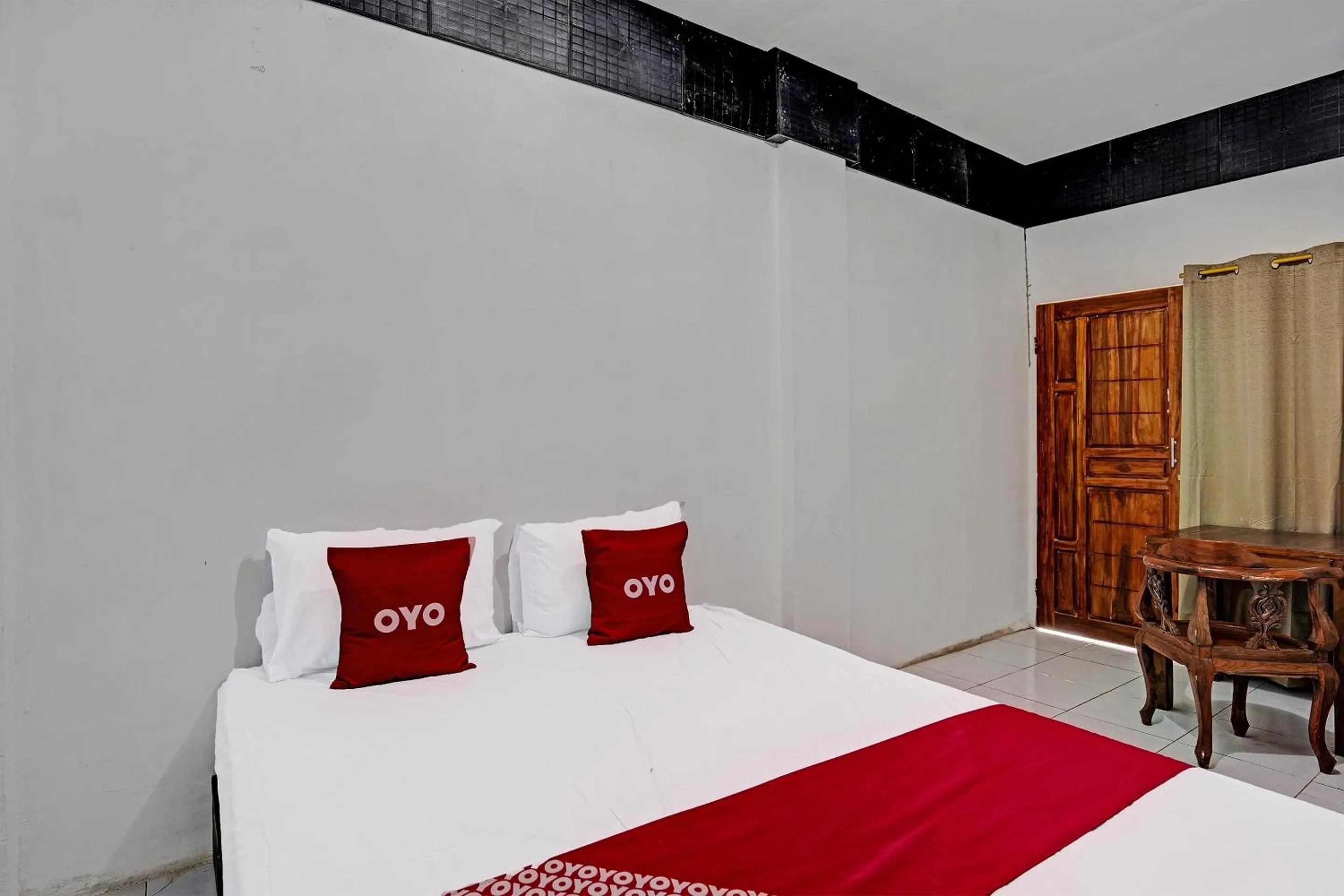 Bedroom, Bed in Hotel O Villa A1