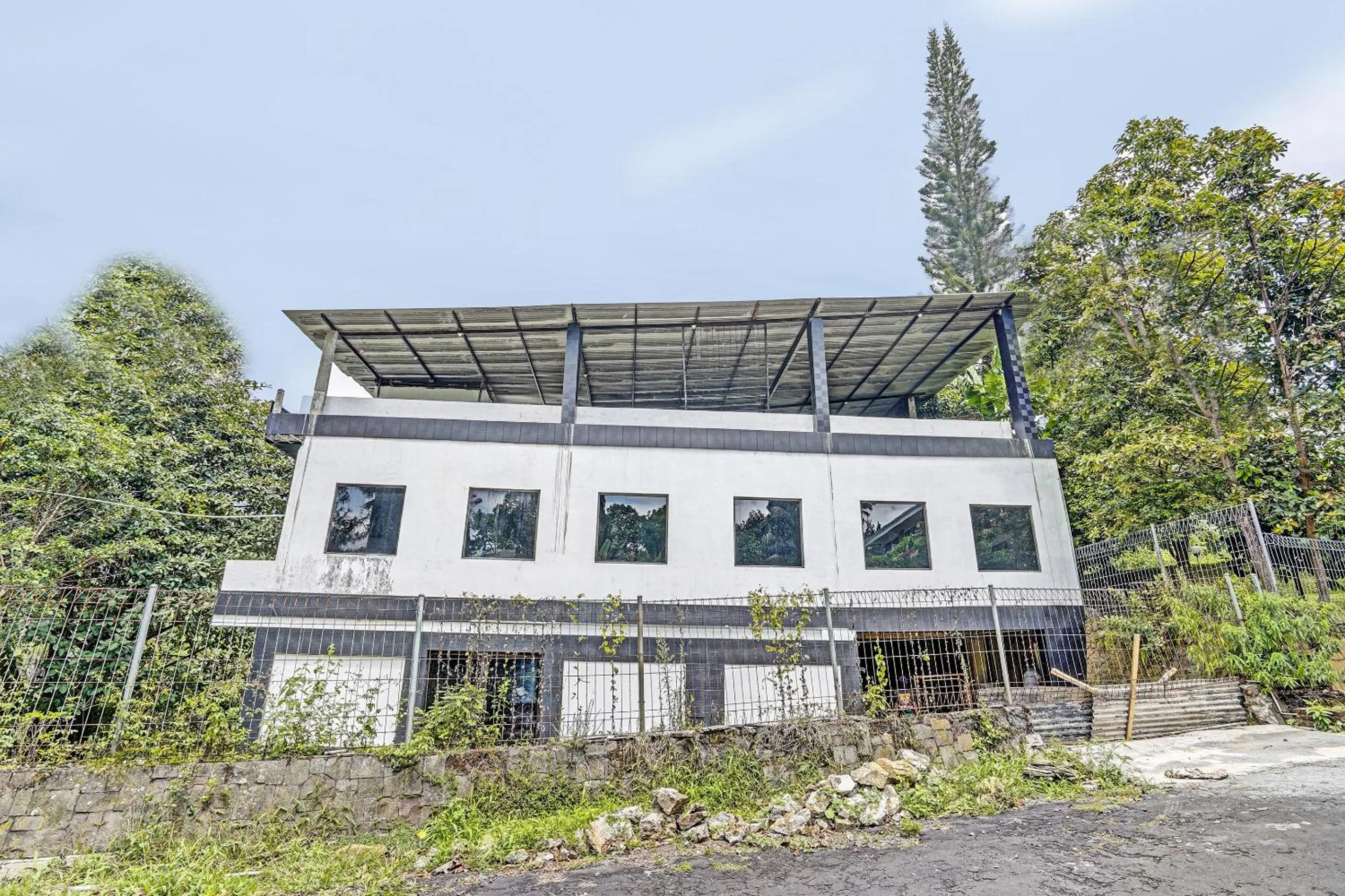 Facade/entrance in Hotel O Villa A1