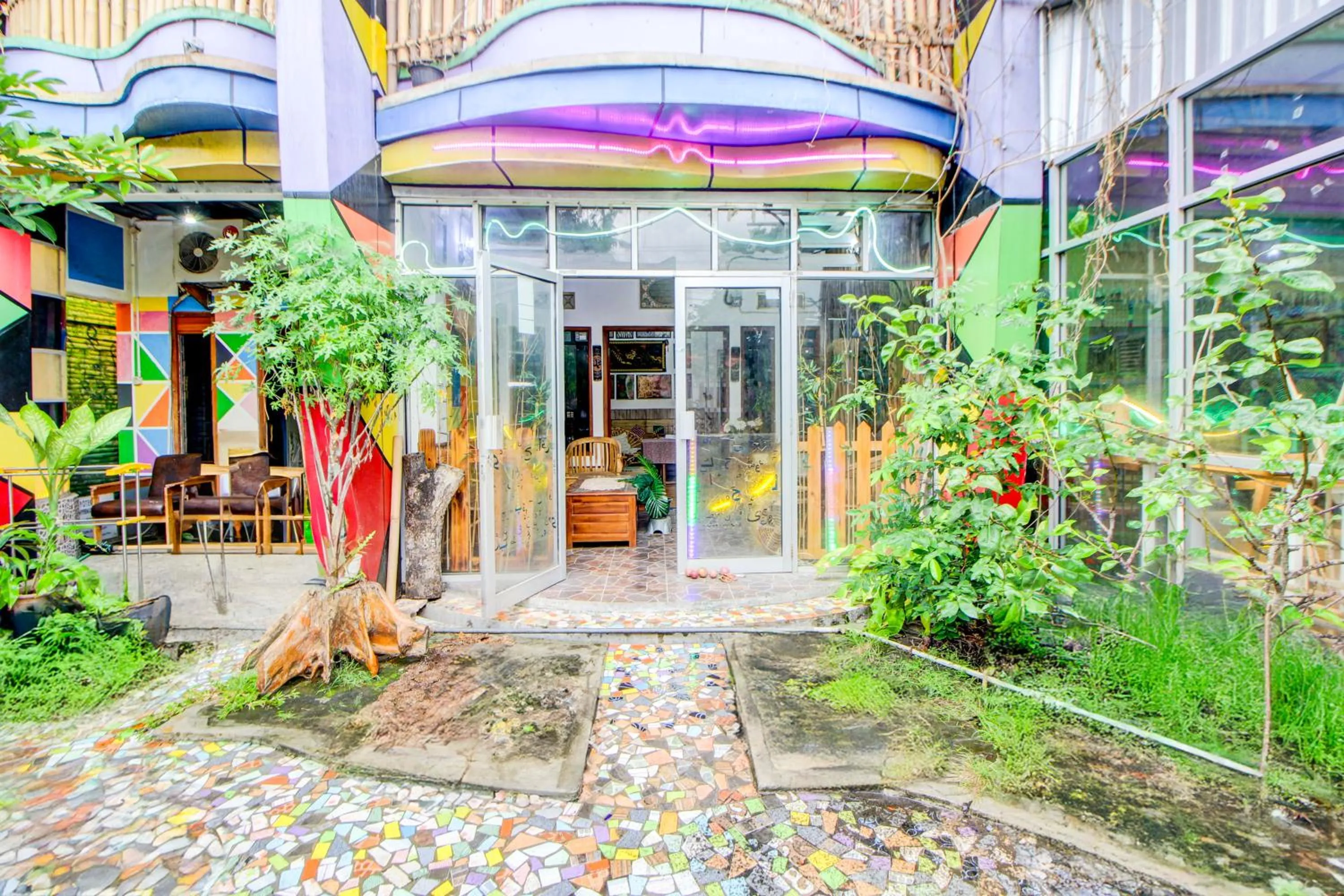 Property building in Oyo 91601 Pelemkecut Double Degree Syariah