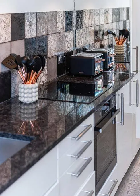 Lady on the Lane- 2 bed Primrose Hill