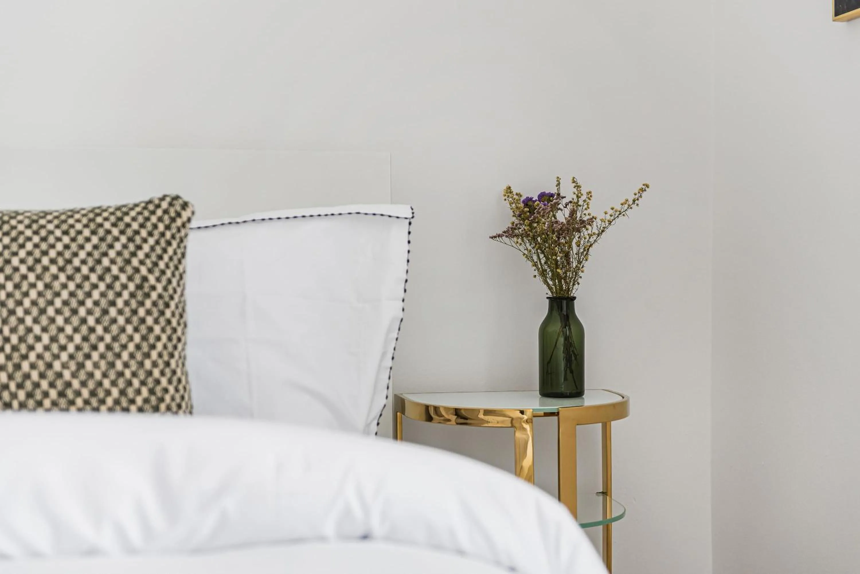 Bed in Lady on the Lane- 2 bed Primrose Hill