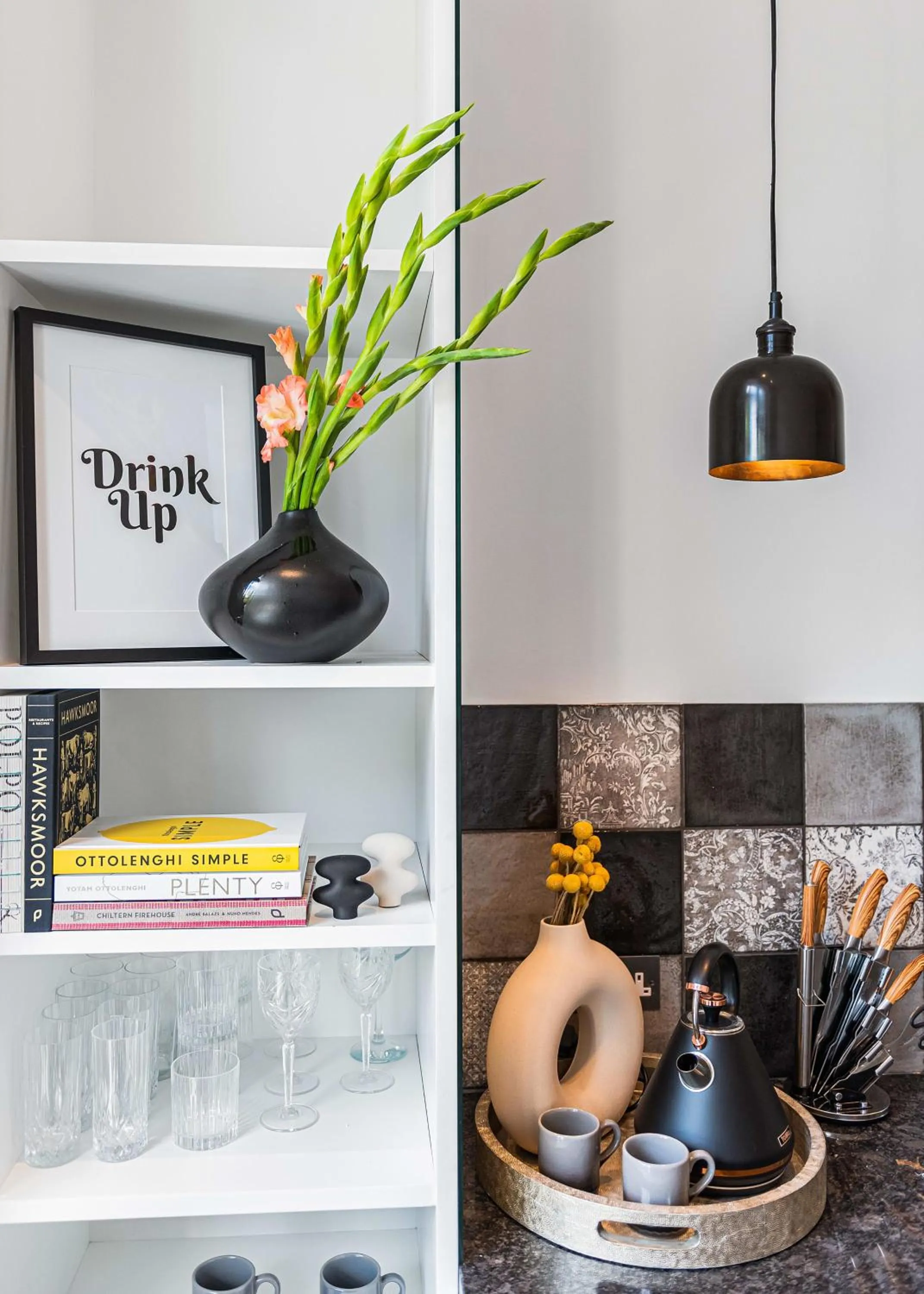 Lady on the Lane- 2 bed Primrose Hill