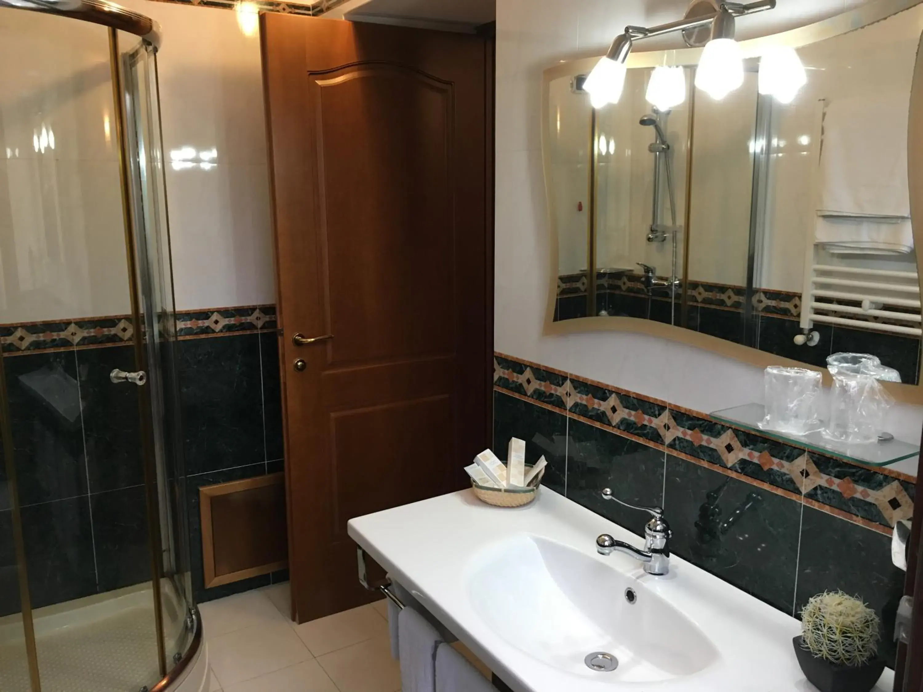 Double Room - single occupancy in Hotel Al Ritrovo Double Room - single occupancy in Hotel Al Ritrovo