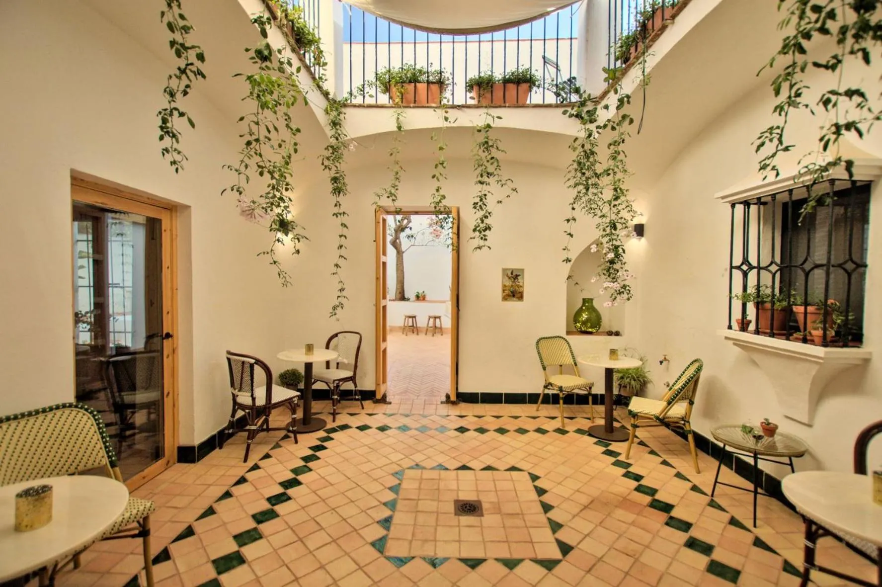 Patio in Hotel Casa Ernestina