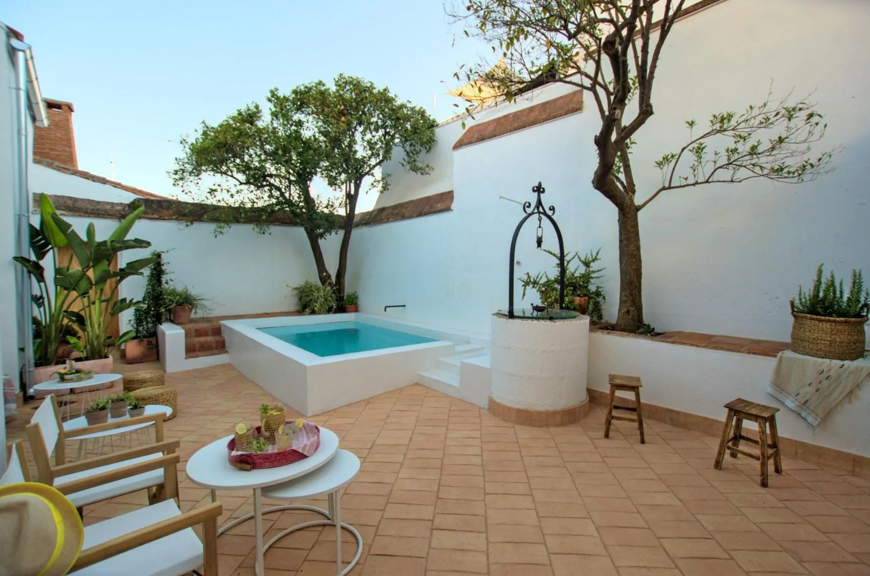 Patio in Hotel Casa Ernestina