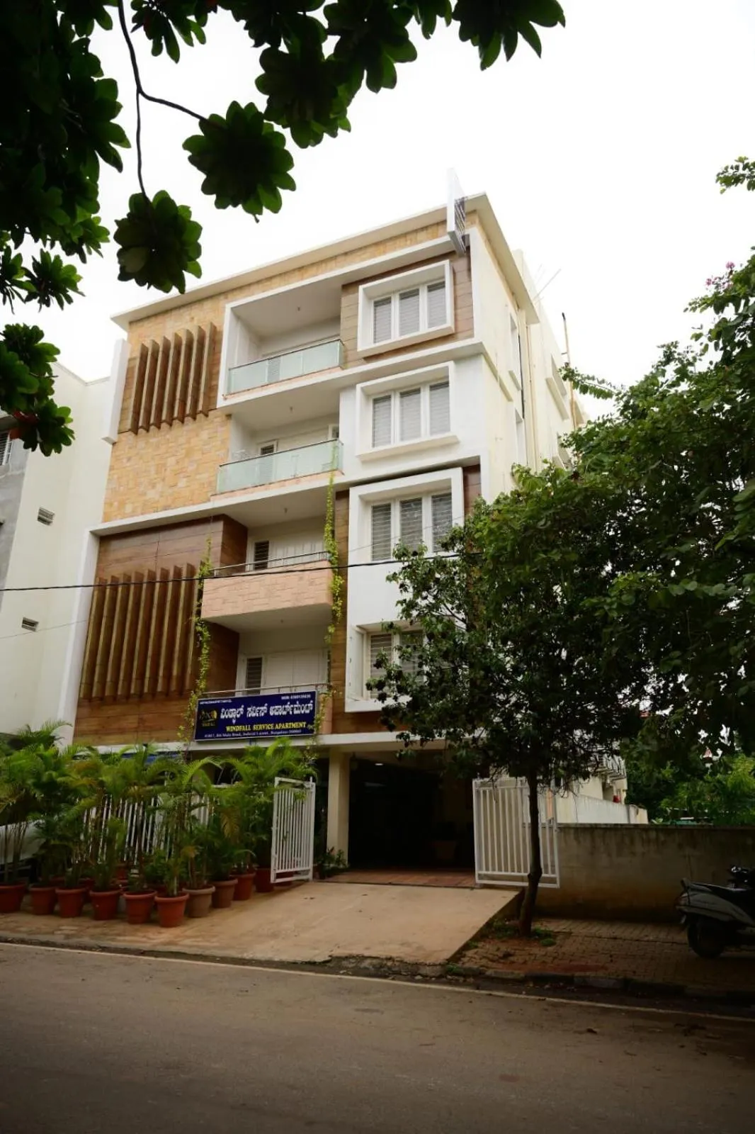 Windfall Service Apartment