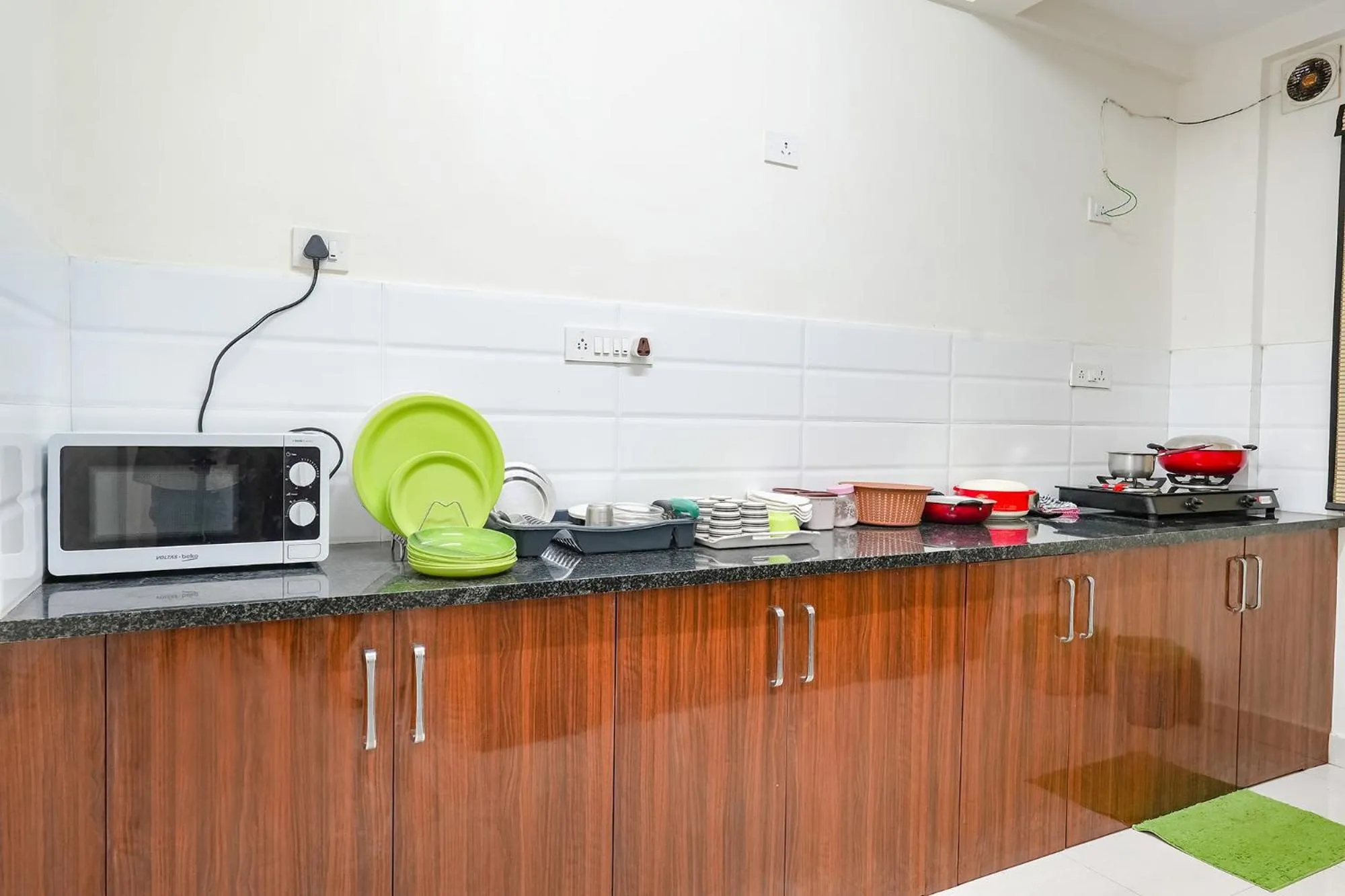 Kitchen or kitchenette in Windfall Service Apartment