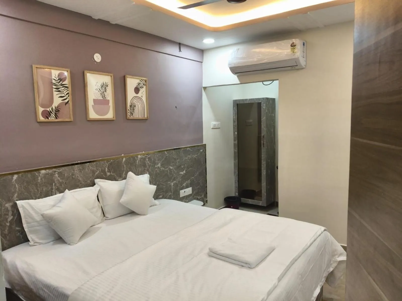 Bed in VIJAY BALAJI MAHAL A/C