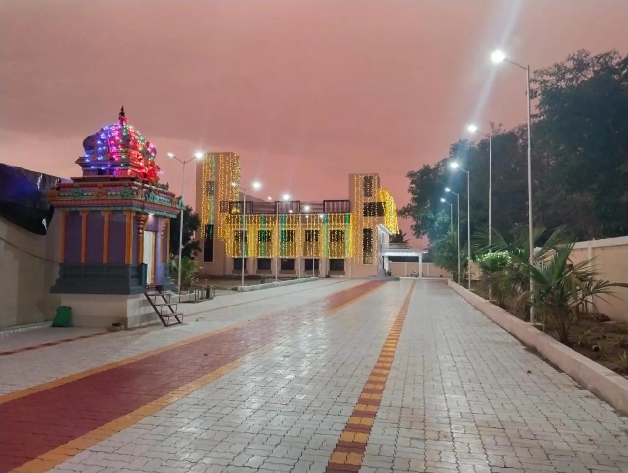 Property building in VIJAY BALAJI MAHAL A/C