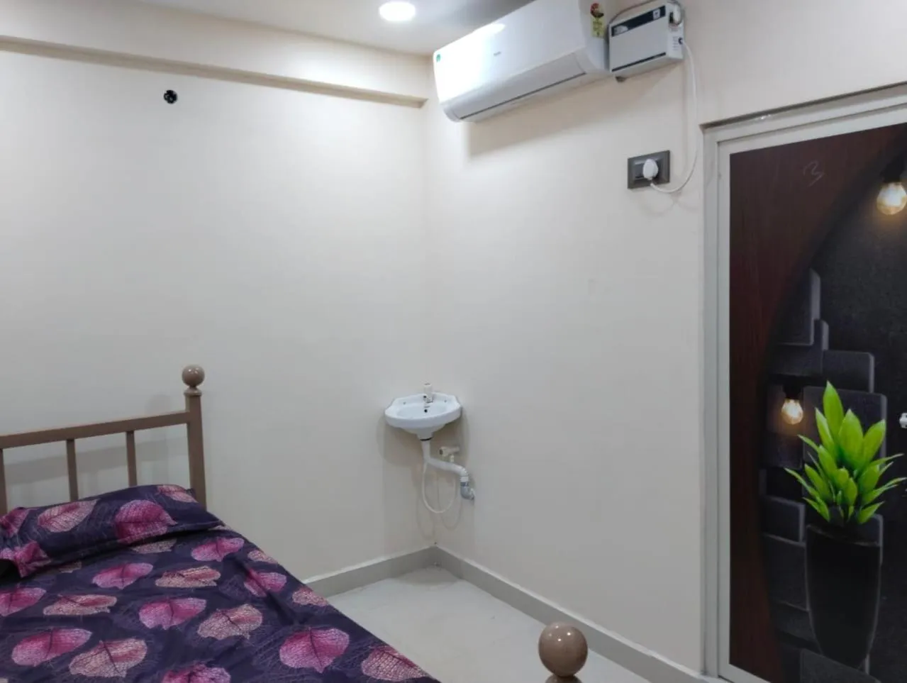 Bedroom, Bed in VIJAY BALAJI MAHAL A/C