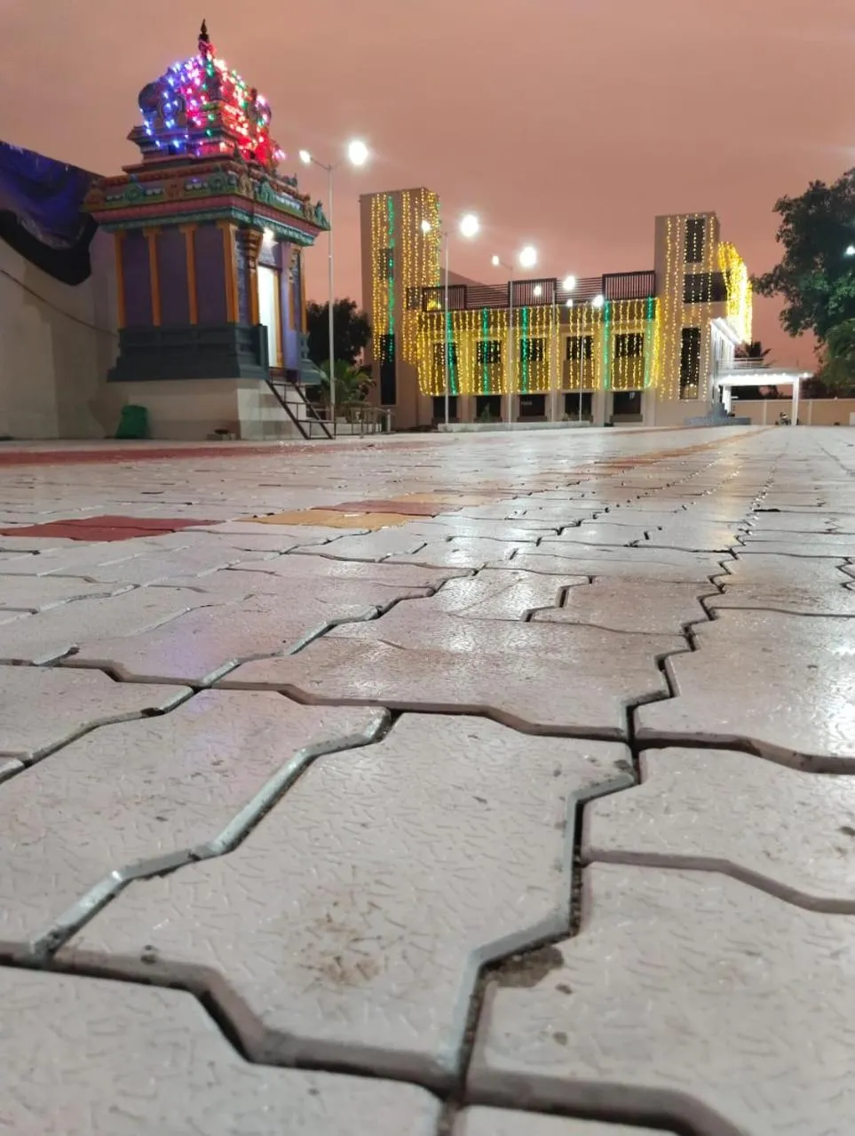 Property building in VIJAY BALAJI MAHAL A/C