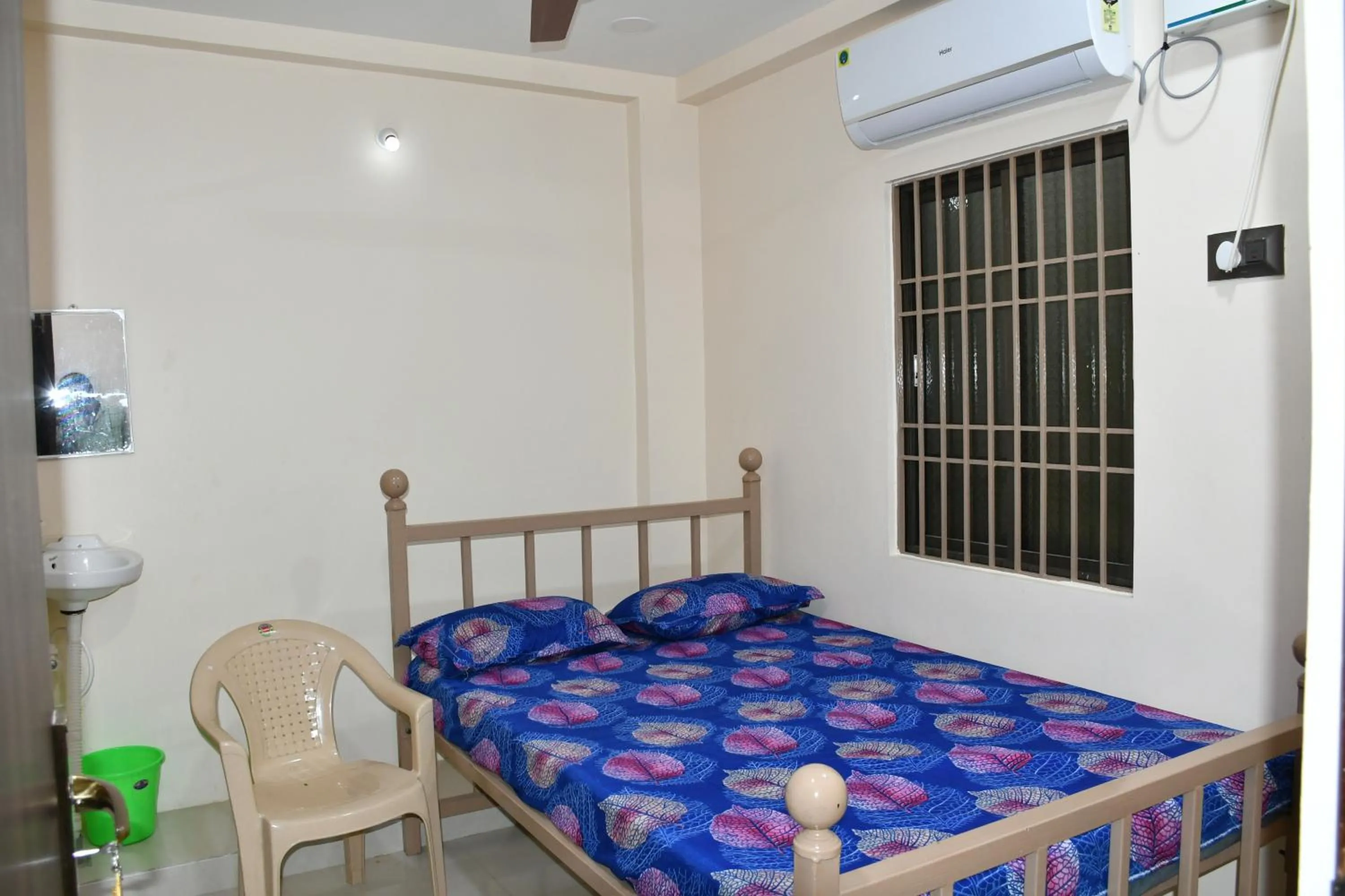 Bedroom, Bed in VIJAY BALAJI MAHAL A/C