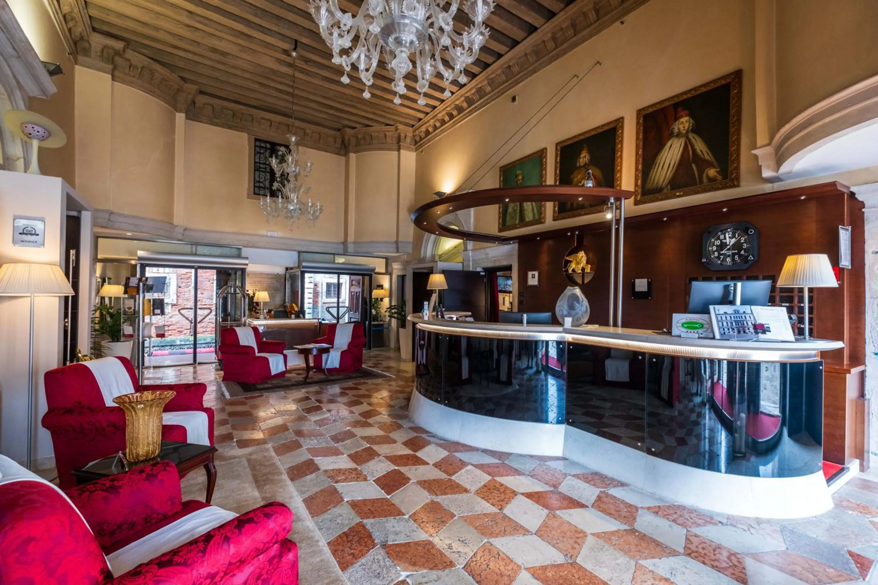 Lobby or reception in Ruzzini Palace Hotel