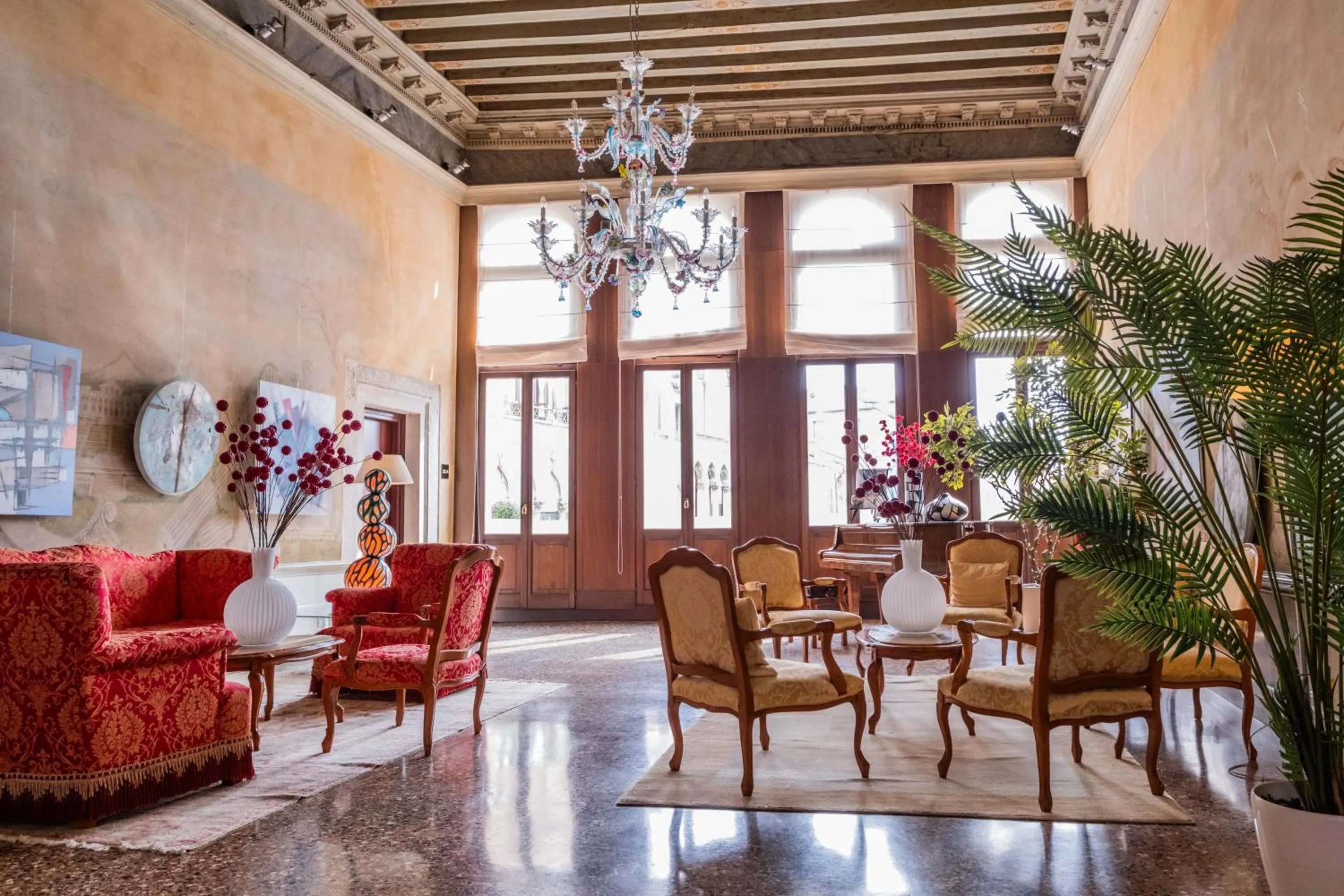 Lounge or bar in Ruzzini Palace Hotel