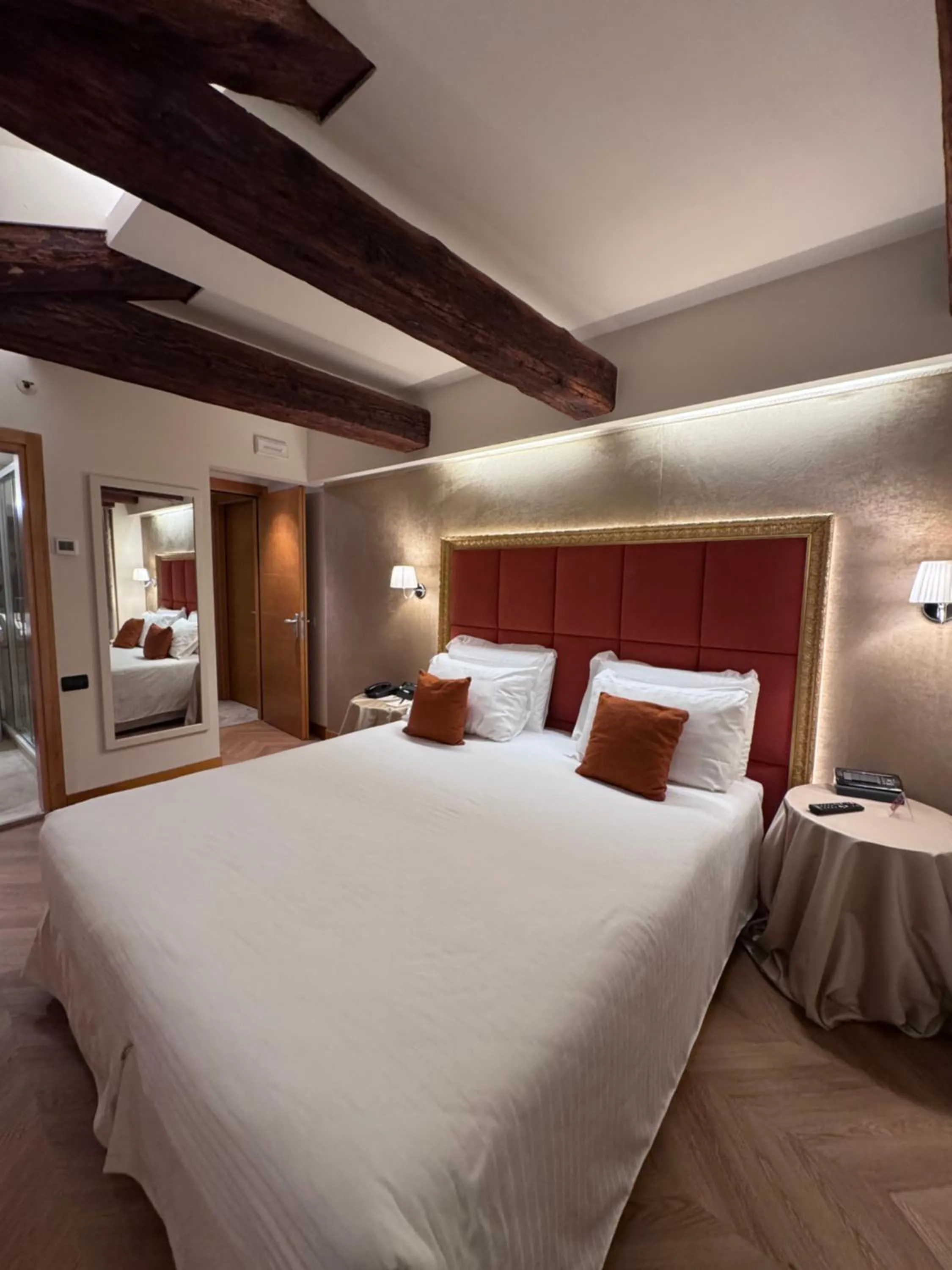 Bedroom, Bed in Ruzzini Palace Hotel