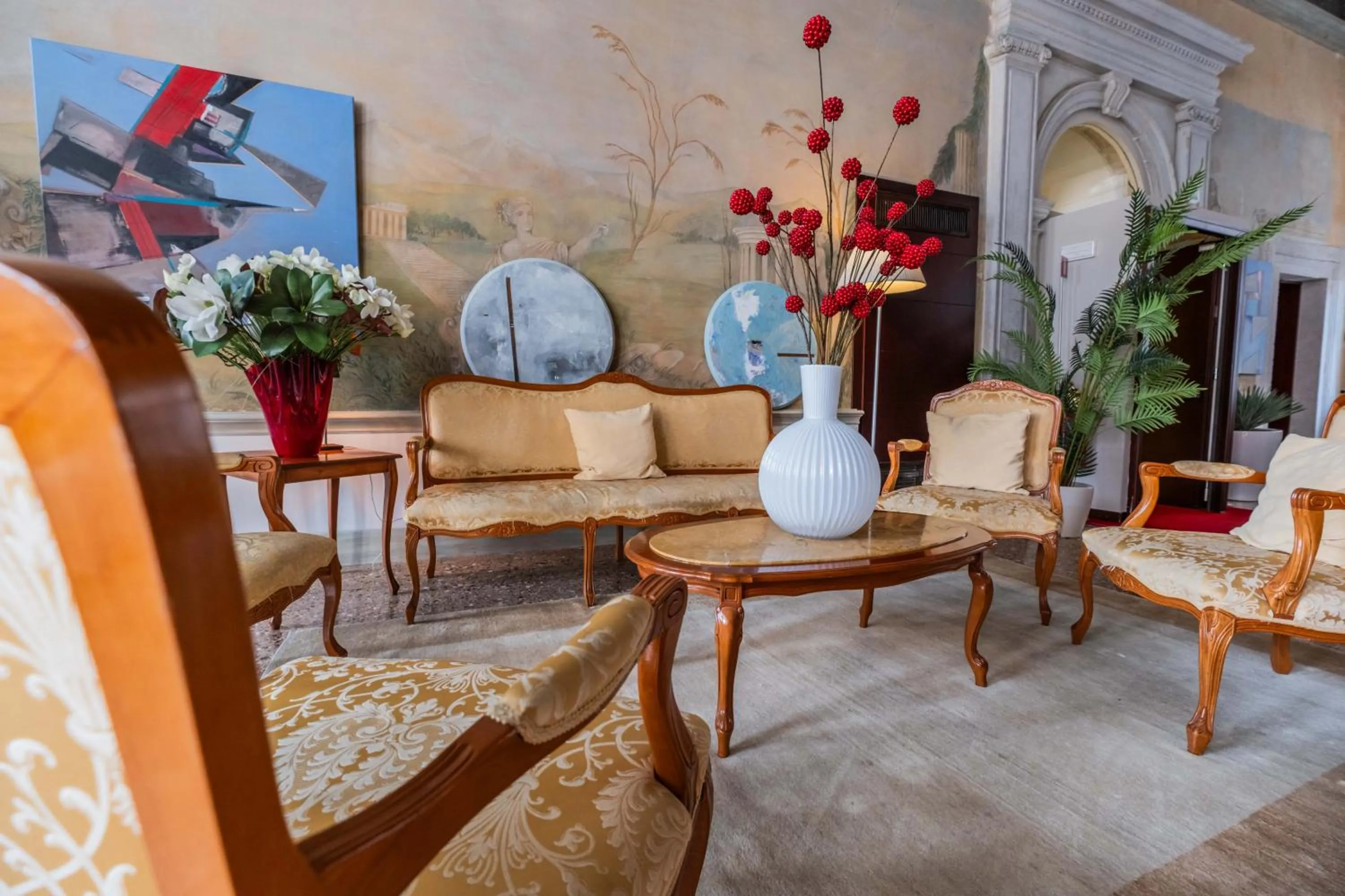 Lounge or bar in Ruzzini Palace Hotel
