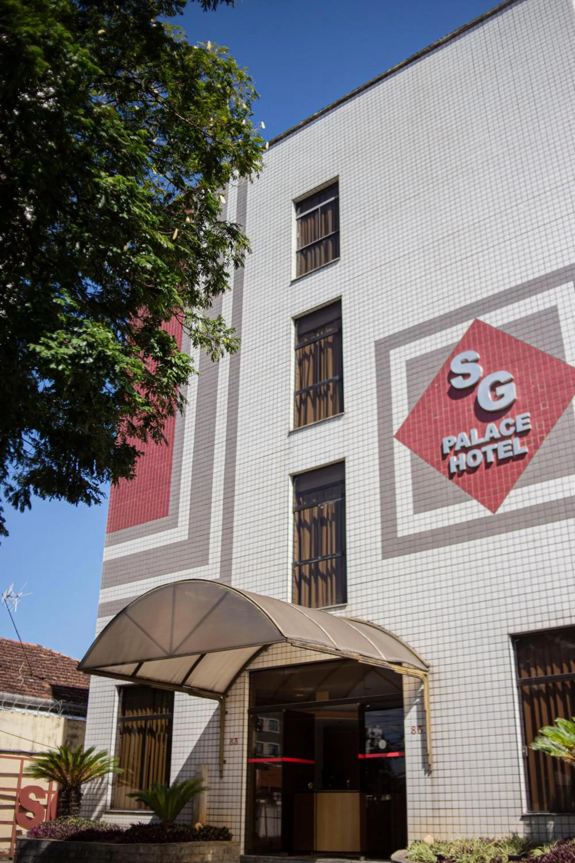SG Palace Hotel
