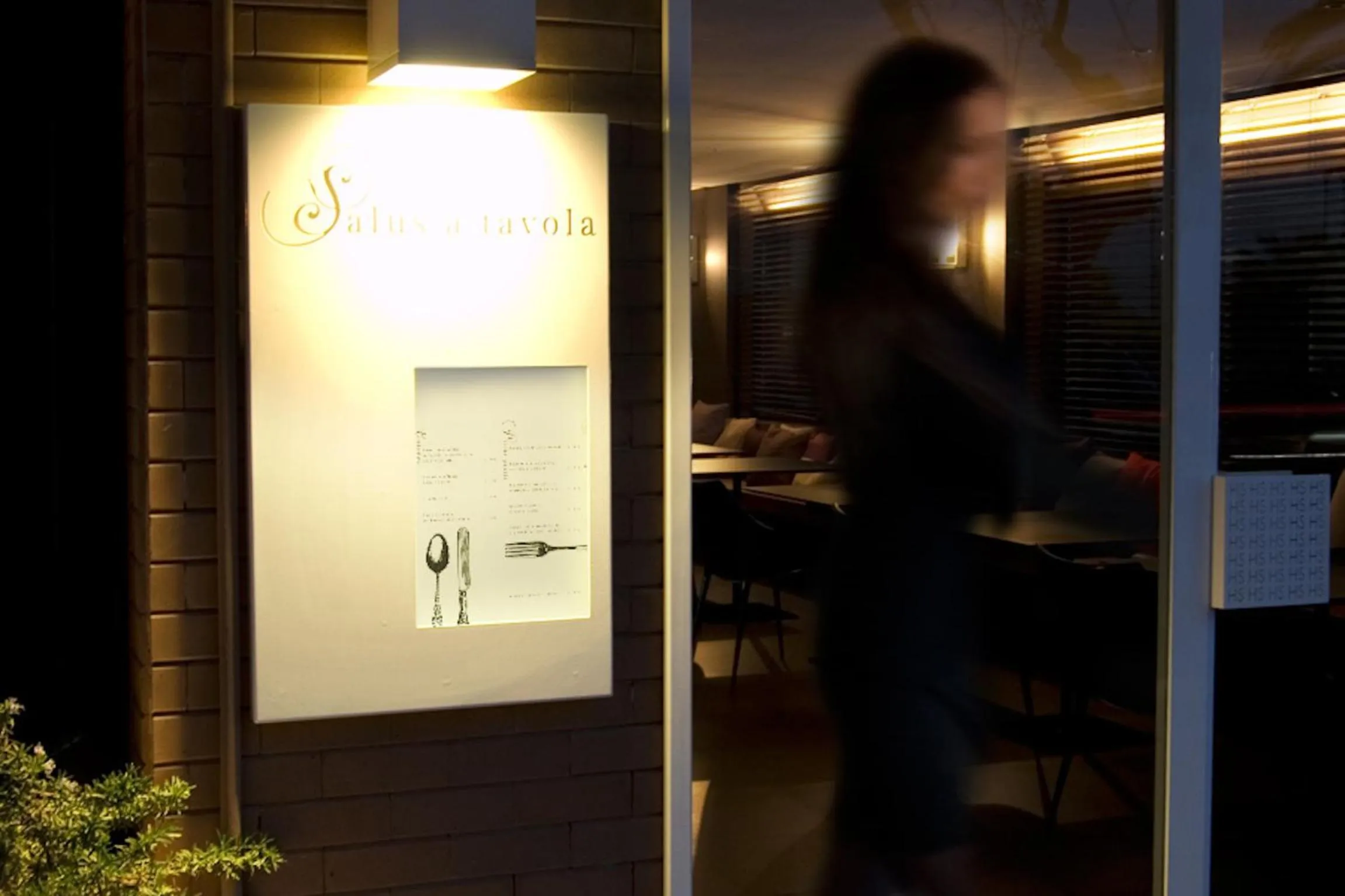 Restaurant/places to eat in Hotel Salus