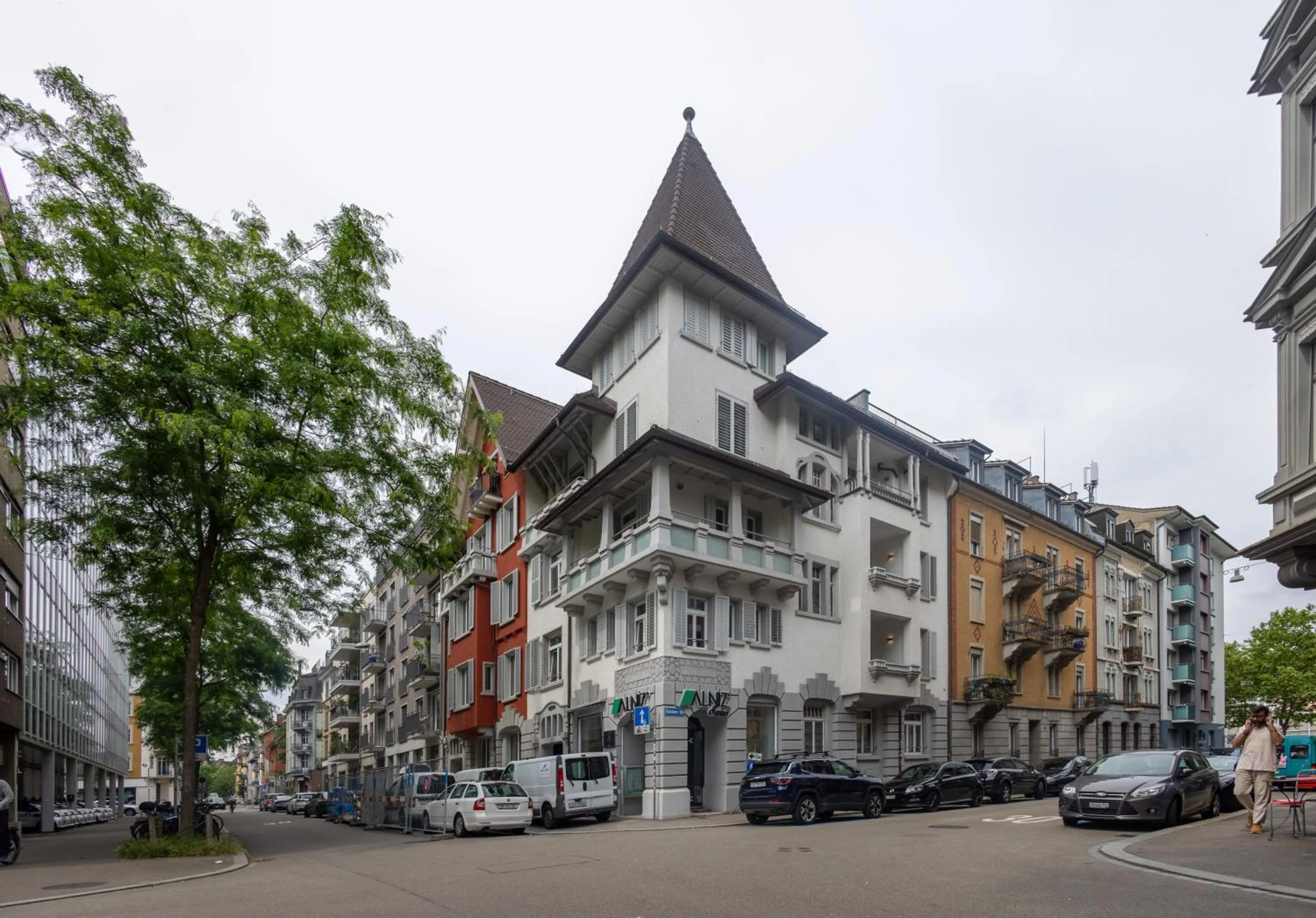 Luxury Apartments by Livingdowntown
